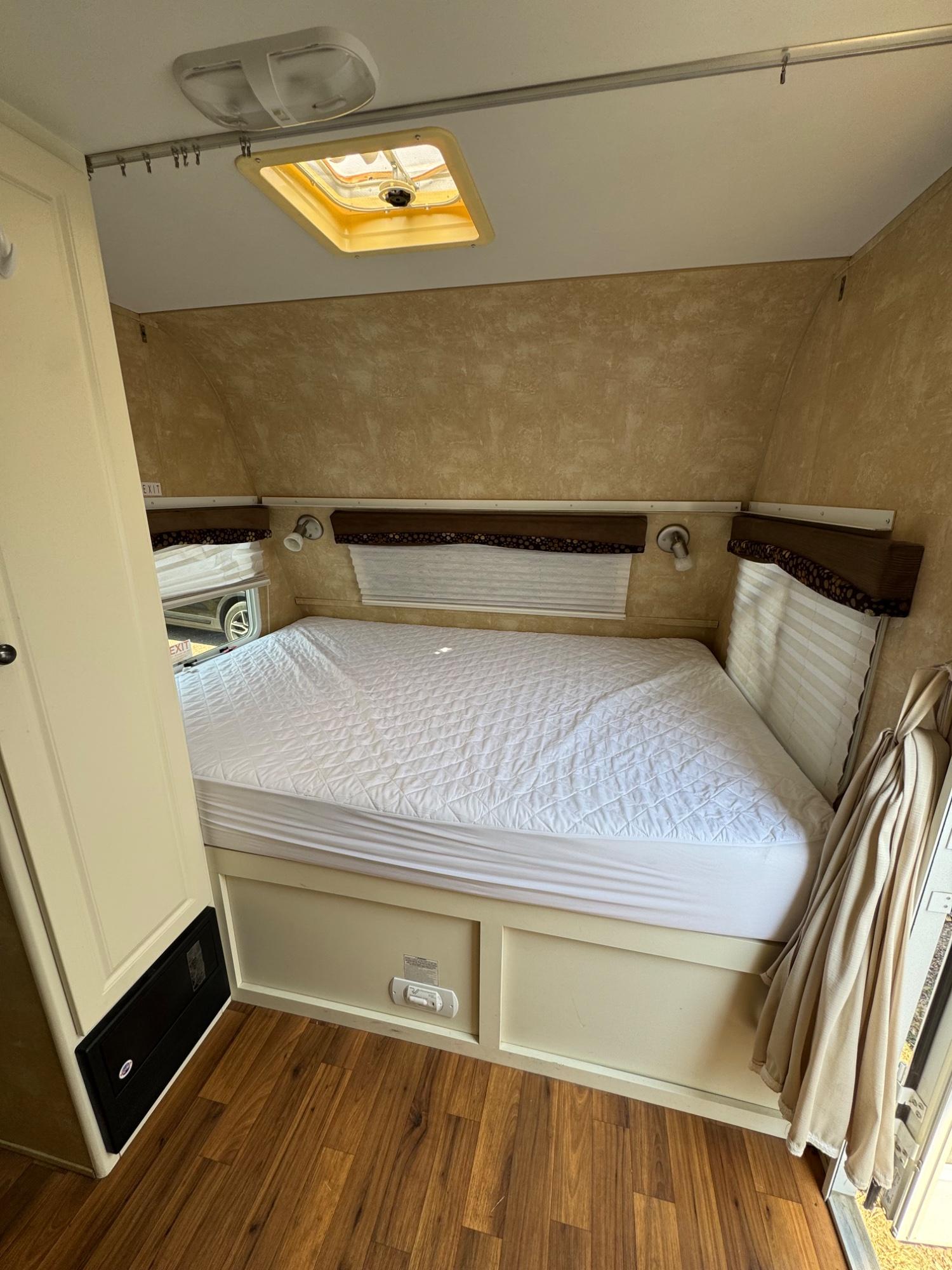 2011 Cruiser RV 2011 Cruiser RV Fun Finder X - thumbnail 11