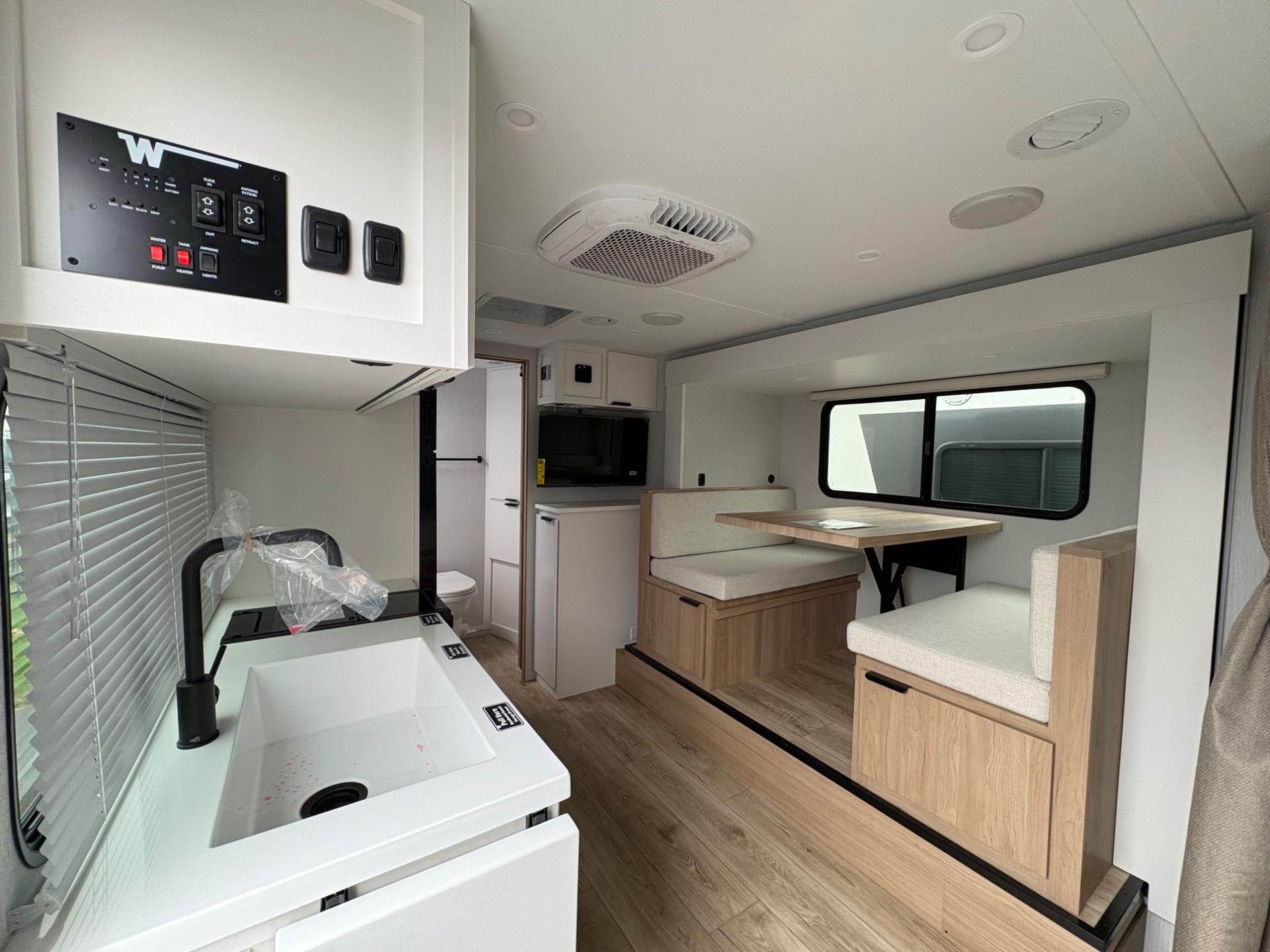 2027 Winnebago 2027 Winnebago Micro Minnie - thumbnail 19