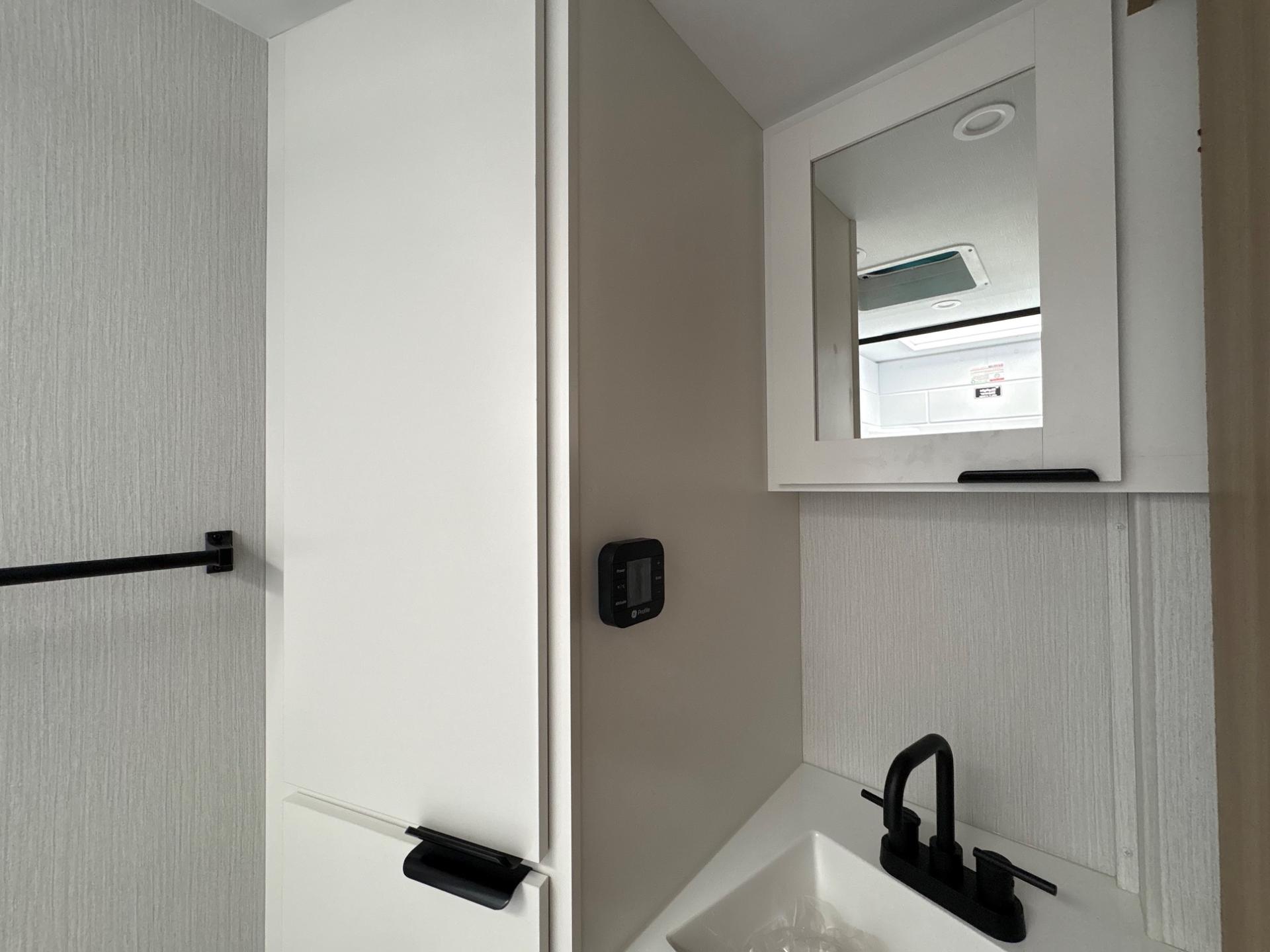 2027 Winnebago 2027 Winnebago Micro Minnie - thumbnail 30