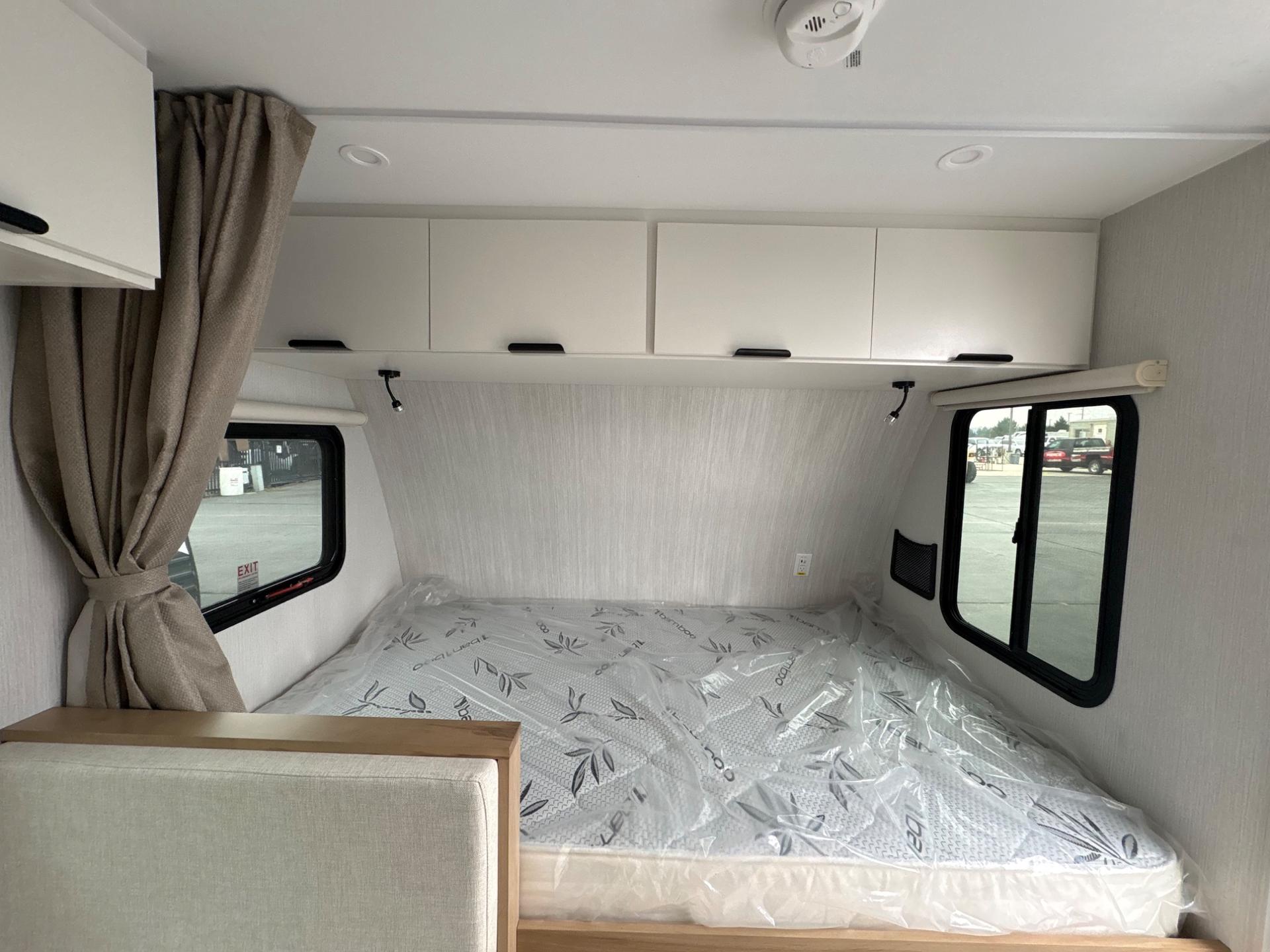 2027 Winnebago 2027 Winnebago Micro Minnie - thumbnail 23