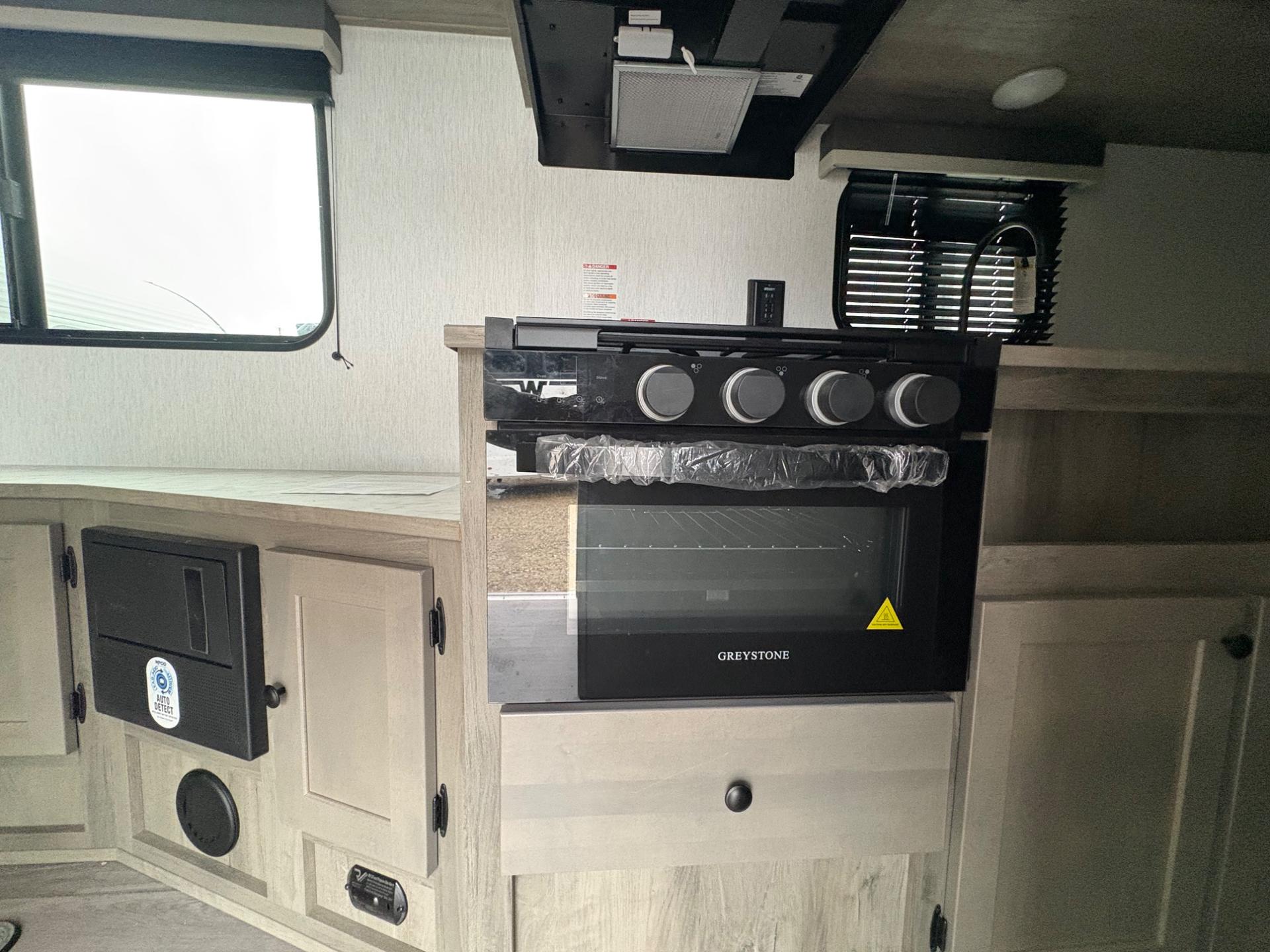 2027 Sunset Park & RV 2027 Sunset Park & RV SunLite - thumbnail 20