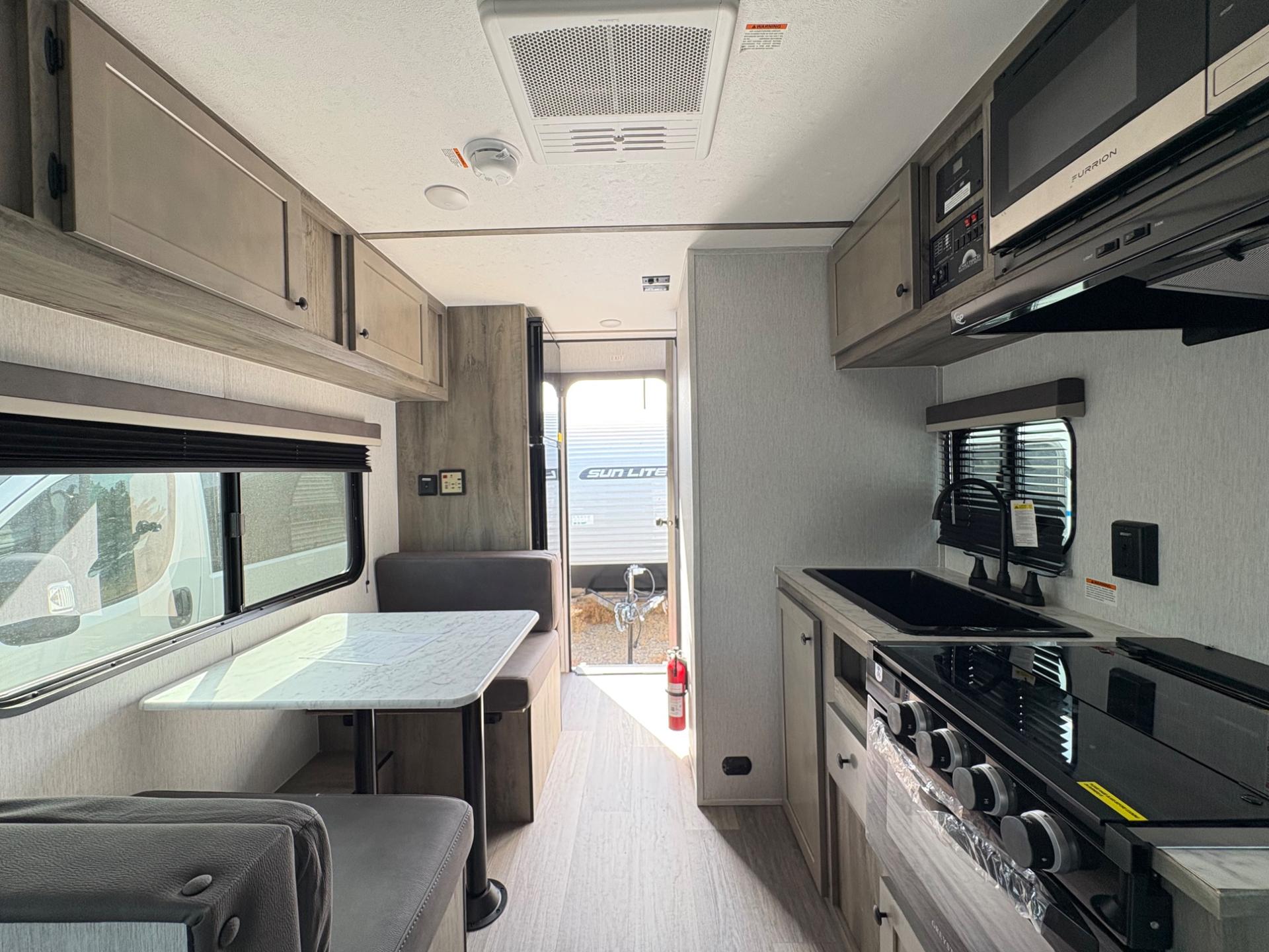 2027 Sunset Park & RV 2027 Sunset Park & RV Sunlite - thumbnail 26