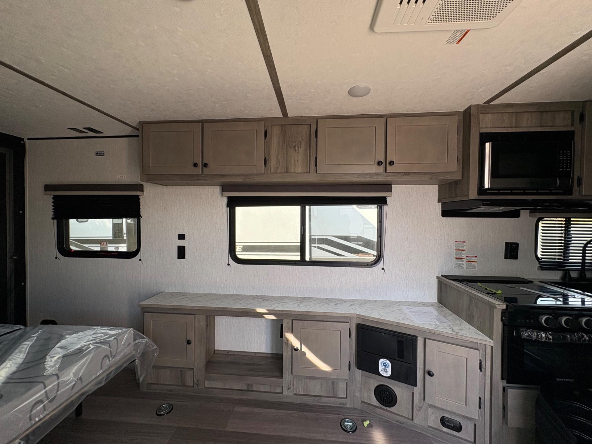 2027 Sunset Park & RV 2027 Sunset Park & RV Sunlite - thumbnail 10