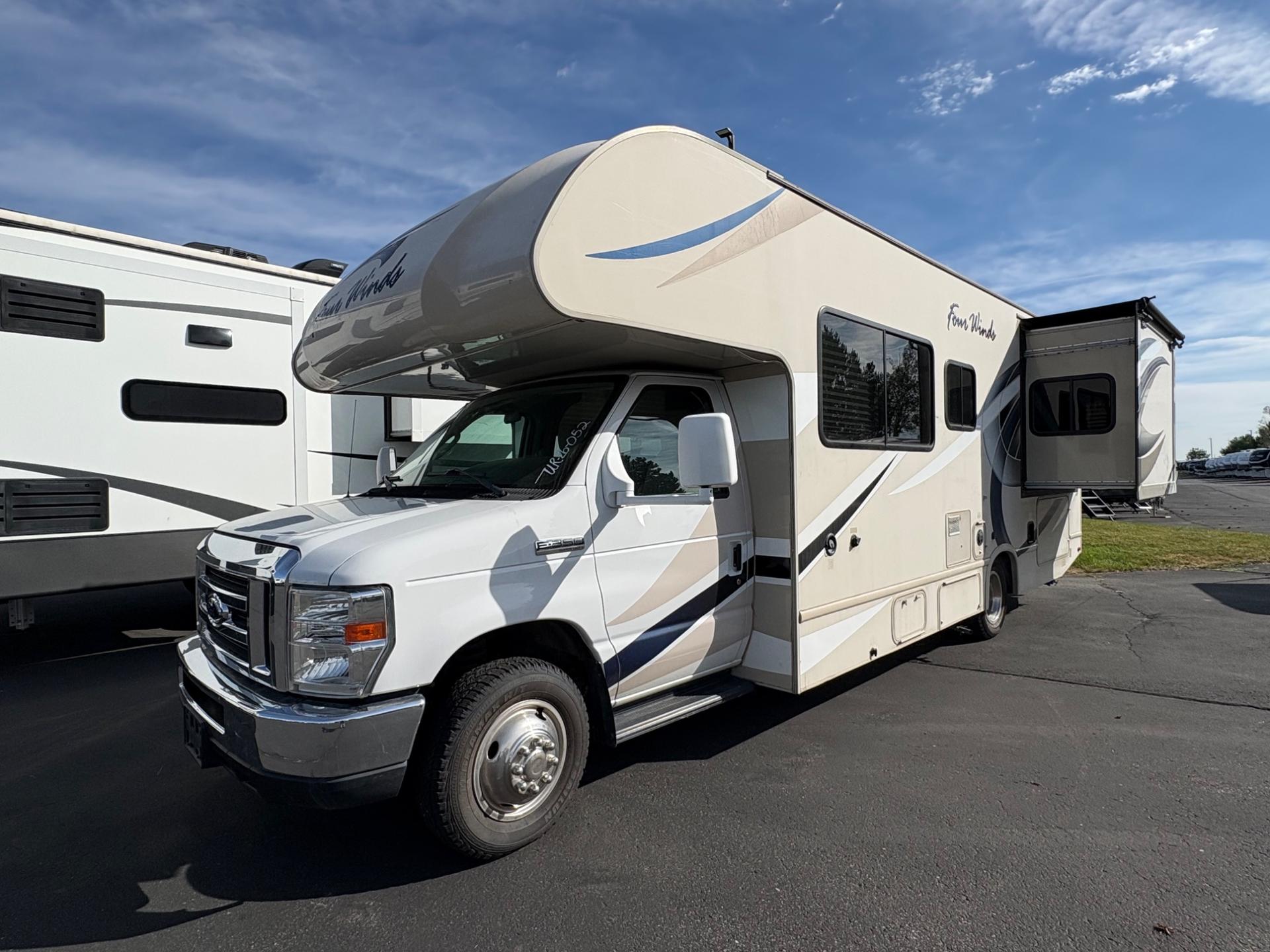 2019 Thor 2019 Thor Four Winds - image 1