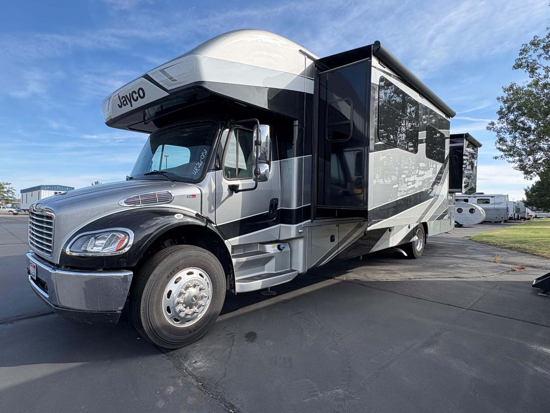2023 Jayco Seneca 37L