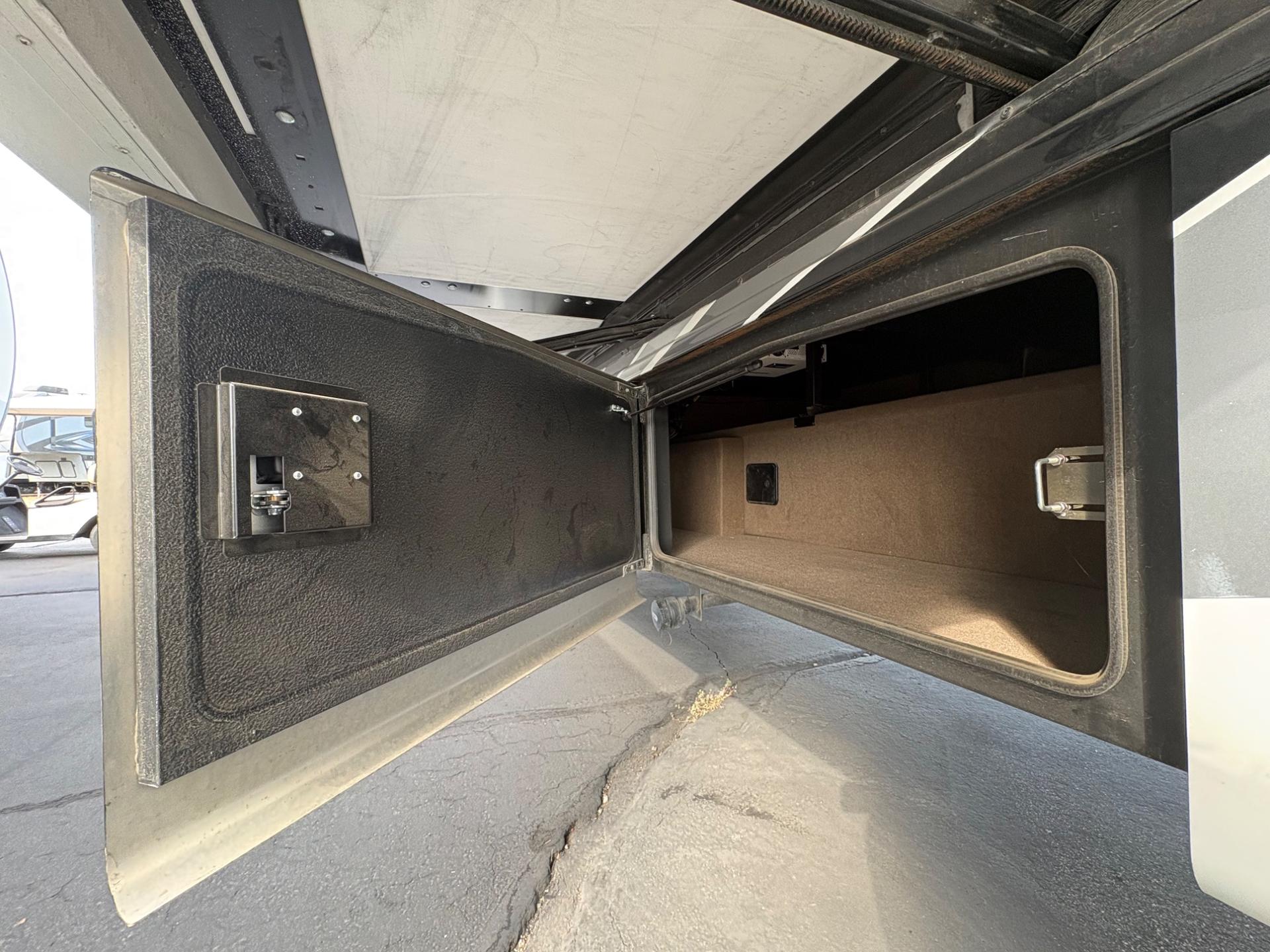 2023 Jayco 2023 Jayco Seneca - thumbnail 11