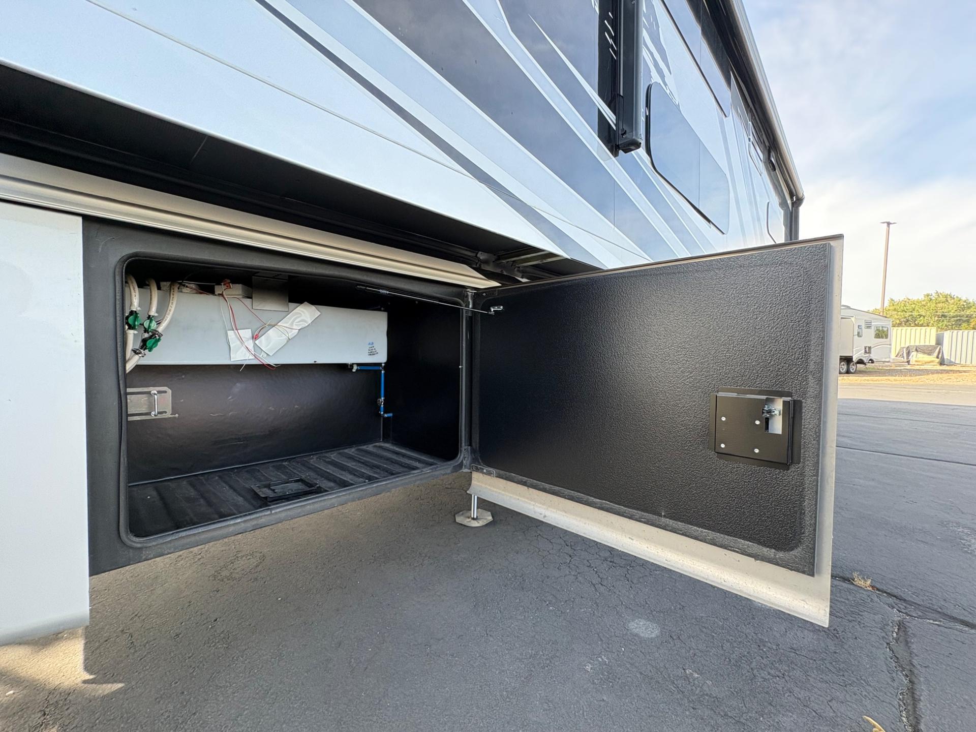 2023 Jayco 2023 Jayco Seneca - thumbnail 18