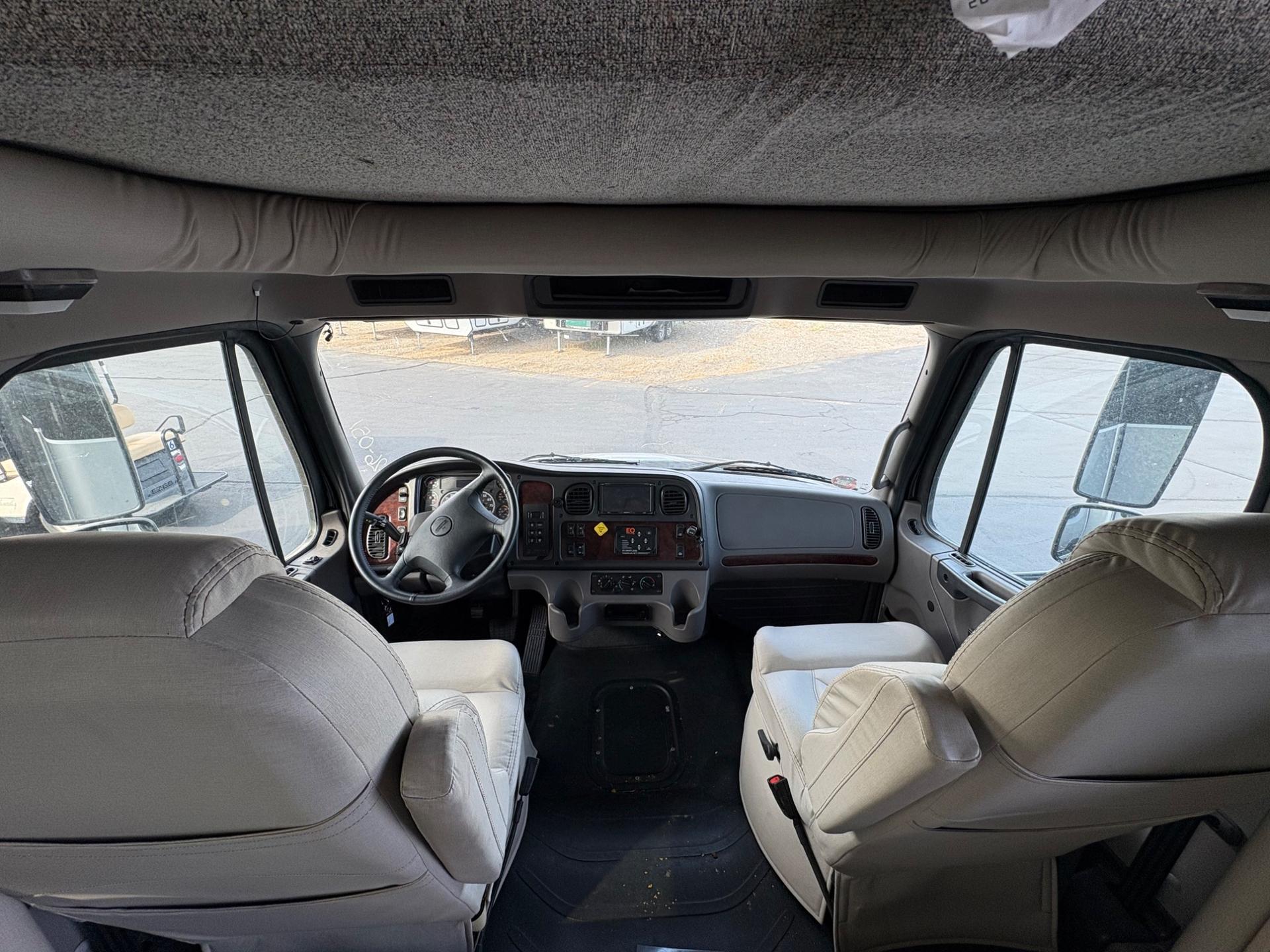 2023 Jayco 2023 Jayco Seneca - thumbnail 27