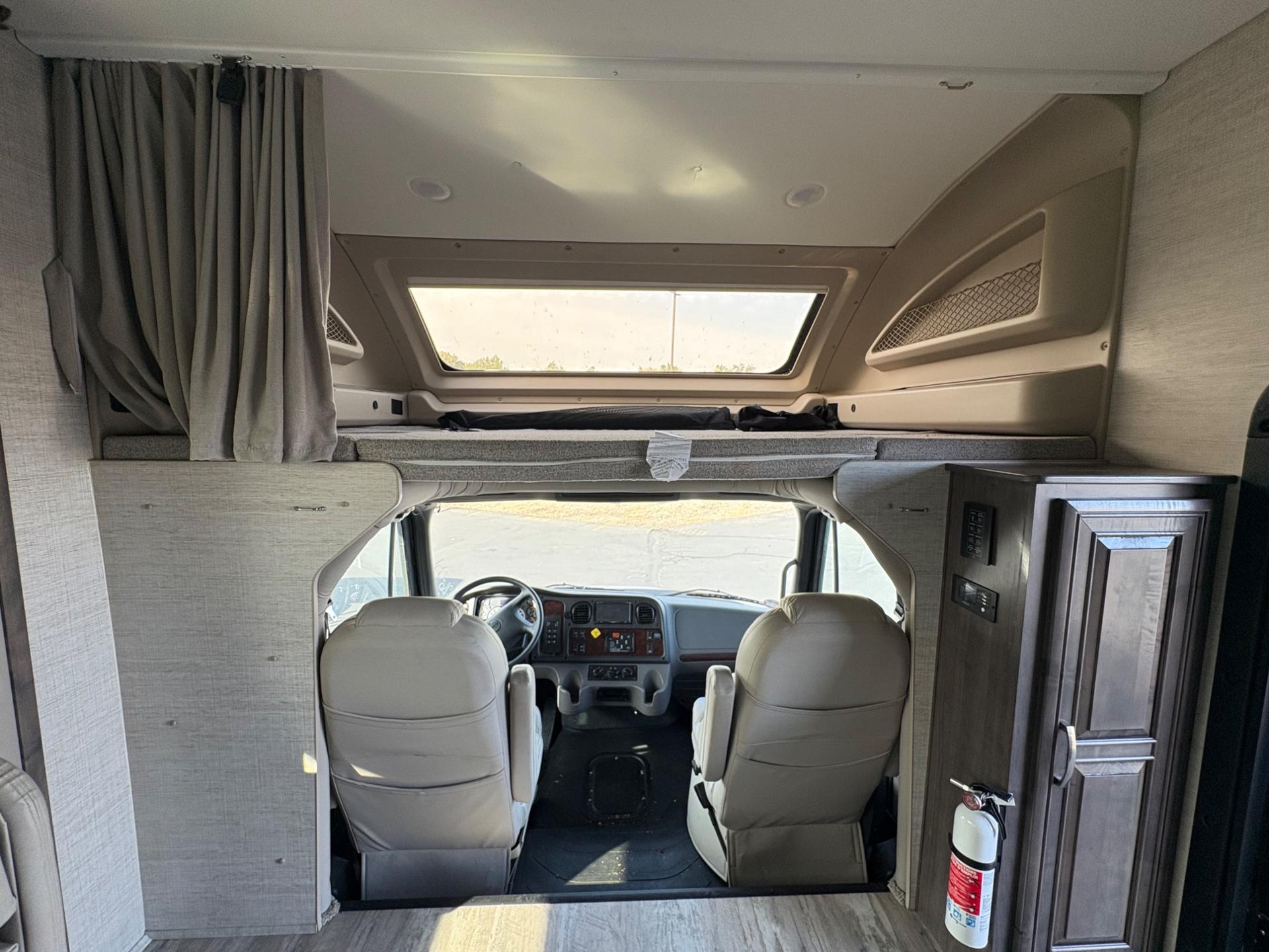 2023 Jayco 2023 Jayco Seneca - thumbnail 34
