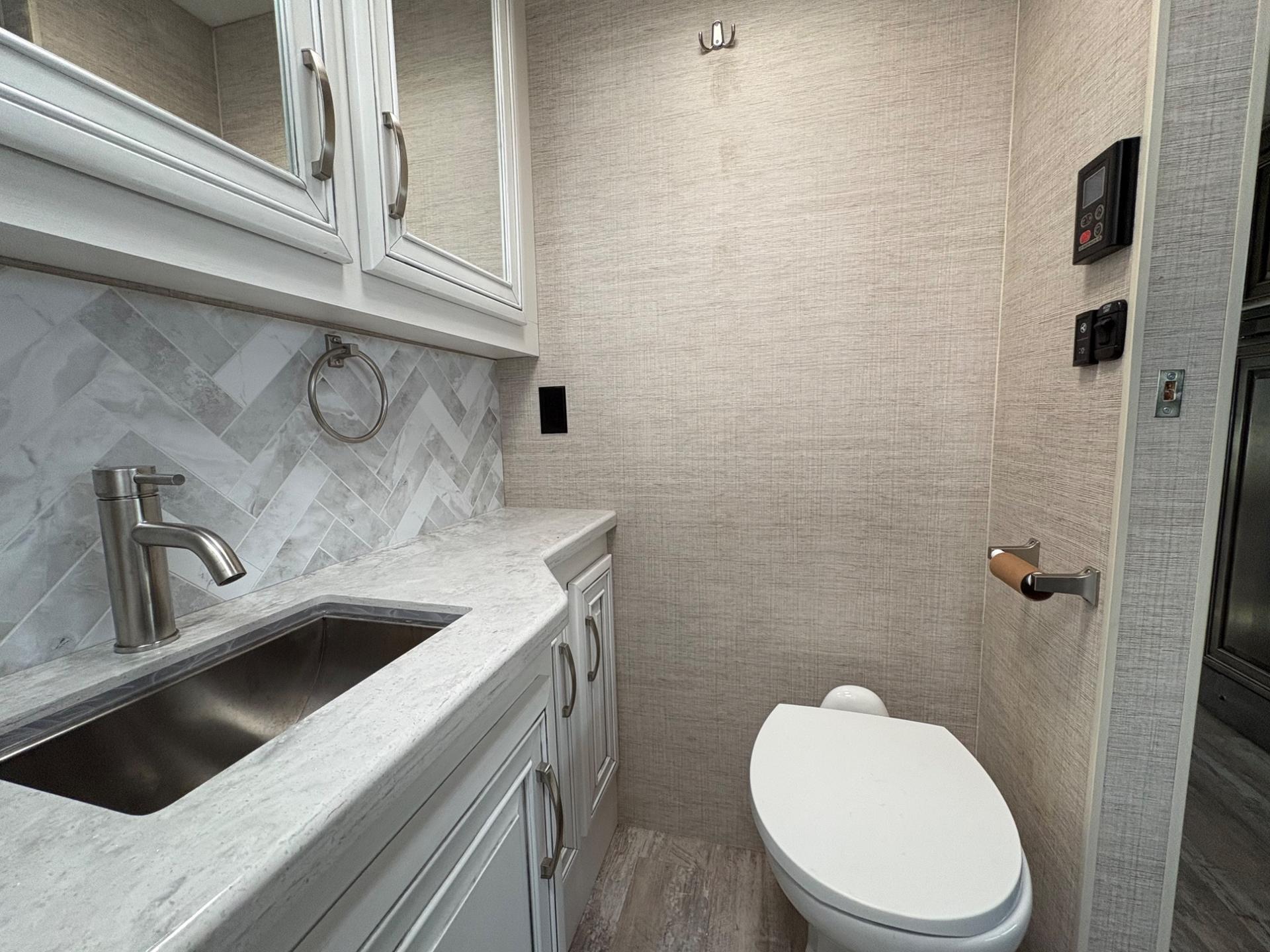 2023 Jayco 2023 Jayco Seneca - thumbnail 54