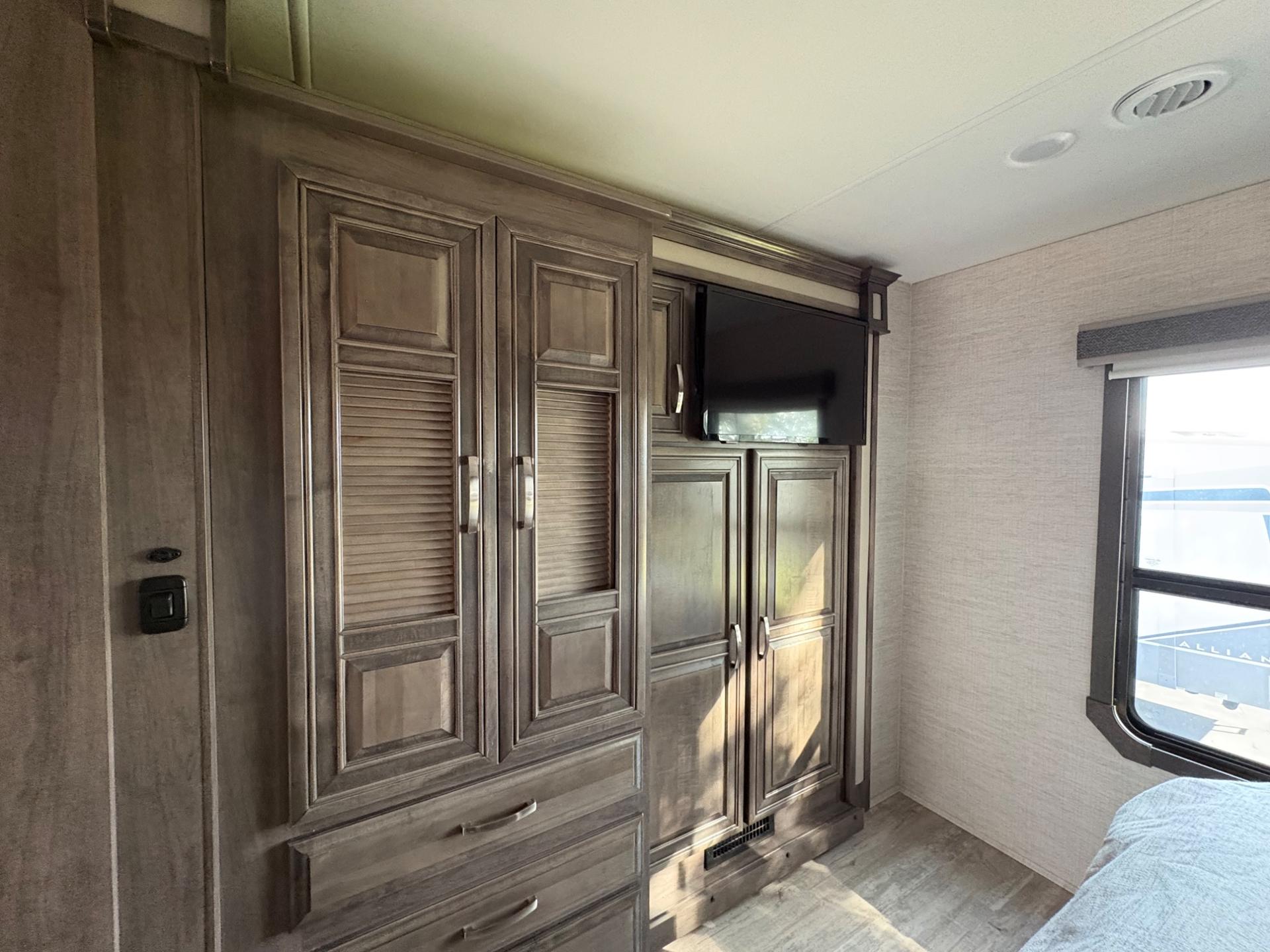 2023 Jayco 2023 Jayco Seneca - thumbnail 56