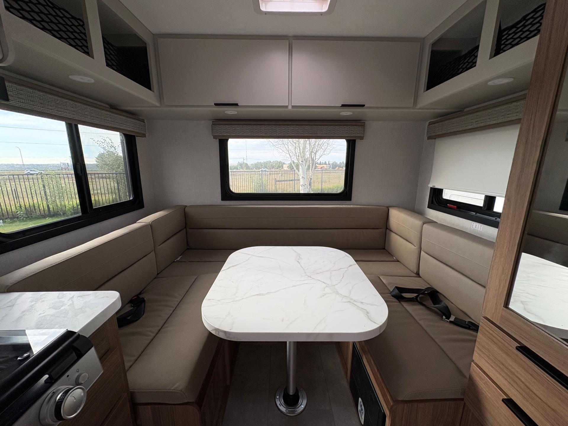 2027 Thor Motor Coach 2027 Thor Motor Coach Chateau - thumbnail 34