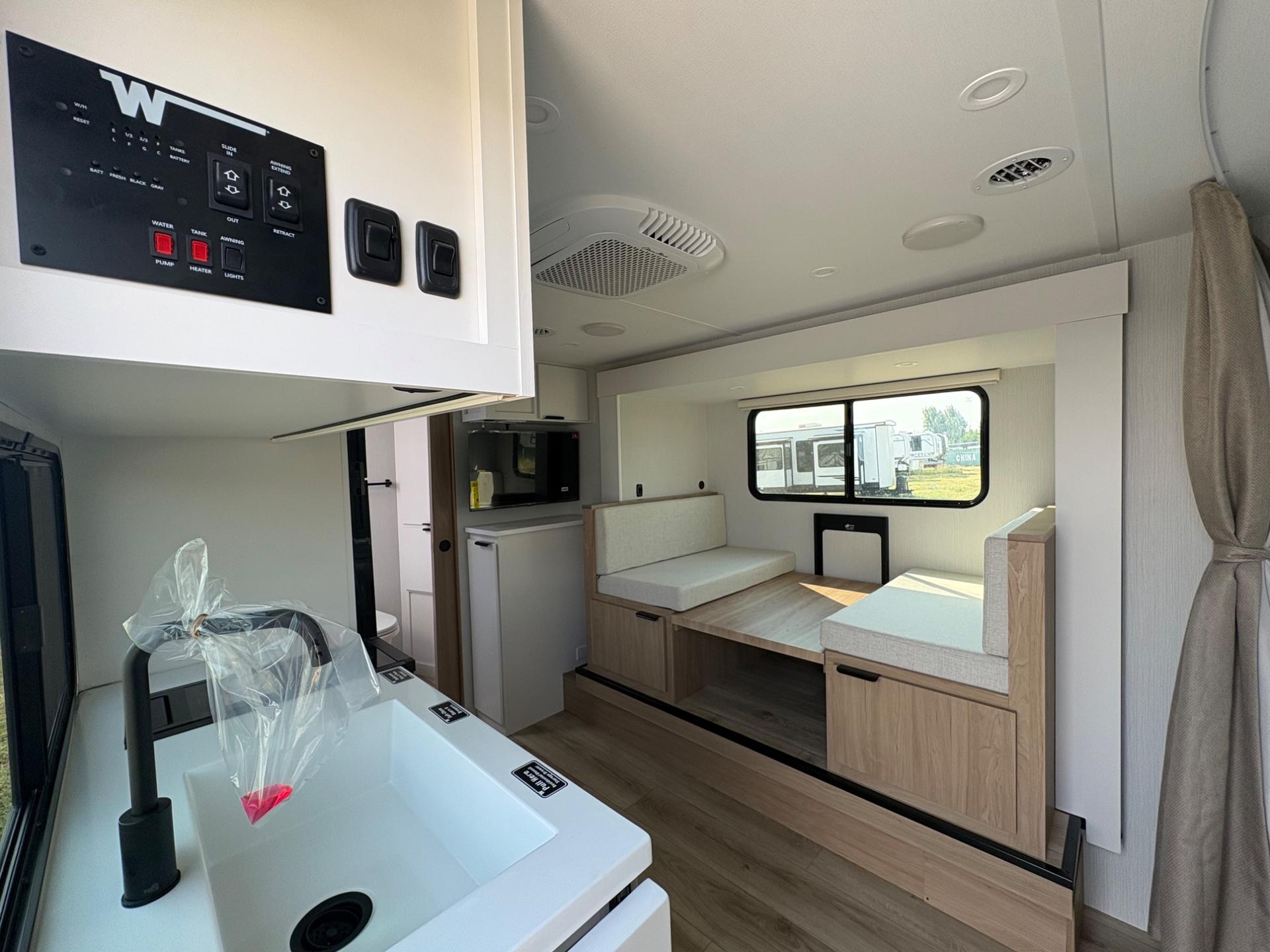 2027 Winnebago 2027 Winnebago Micro Minnie - thumbnail 27