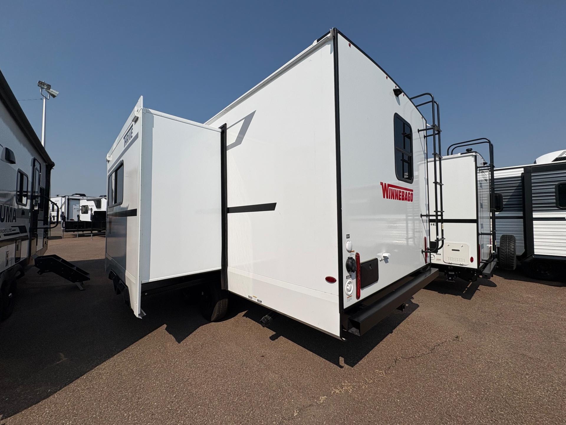 2027 Winnebago 2027 Winnebago Thrive - thumbnail 3