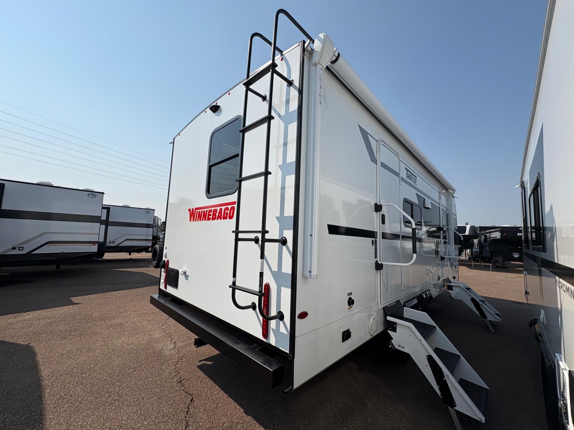 2027 Winnebago 2027 Winnebago Thrive - thumbnail 4