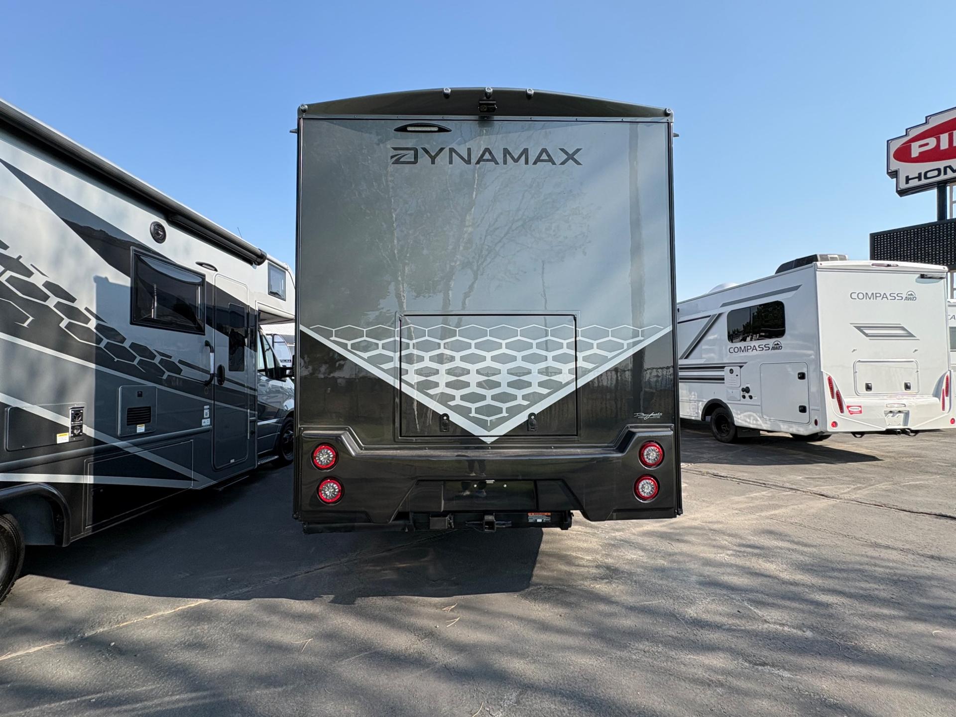 2026 Dynamax 2026 Dynamax Isata 3 Series - thumbnail 4