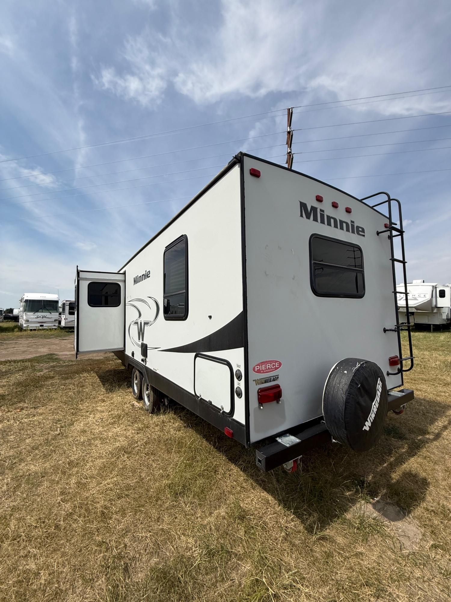 2018 Winnebago 2018 Winnebago Minnie - thumbnail 3