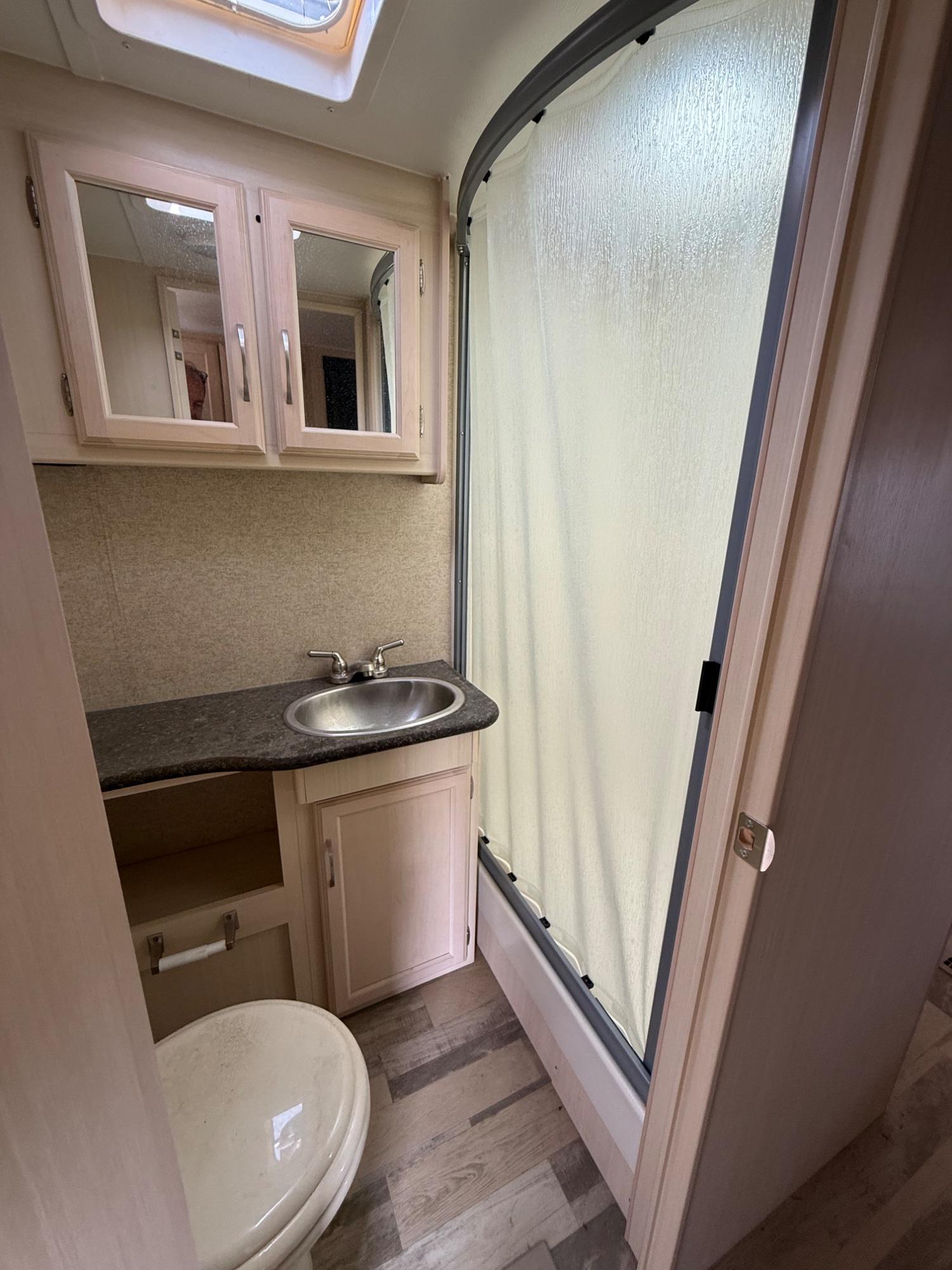 2018 Winnebago 2018 Winnebago Minnie - thumbnail 14