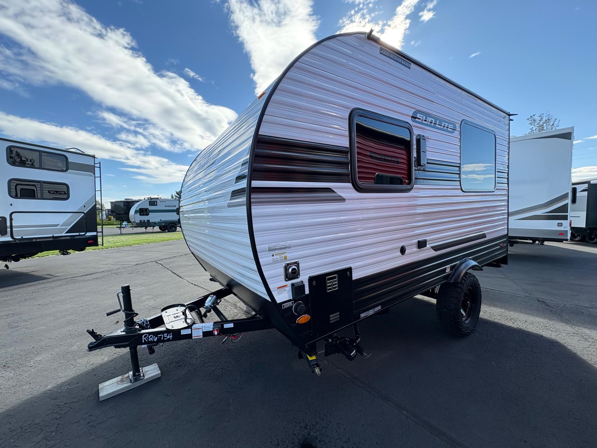 2027 Sunset Park RV 2027 Sunset Park RV Sun Lite - image 1