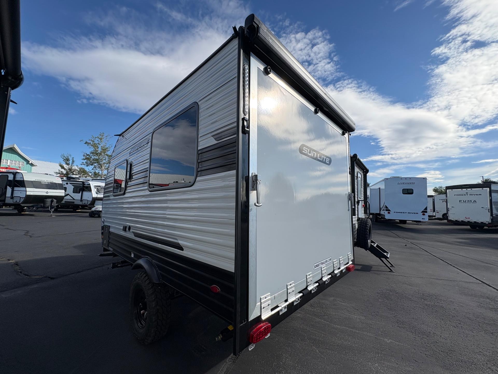 2027 Sunset Park & RV 2027 Sunset Park & RV Sunlite - thumbnail 2