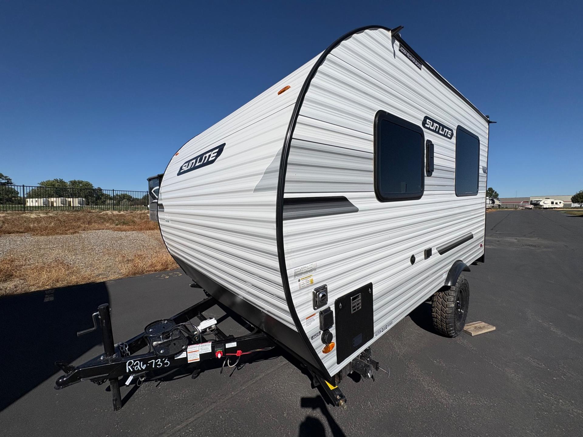 2027 Sunset Park RV Sunlite 14TH