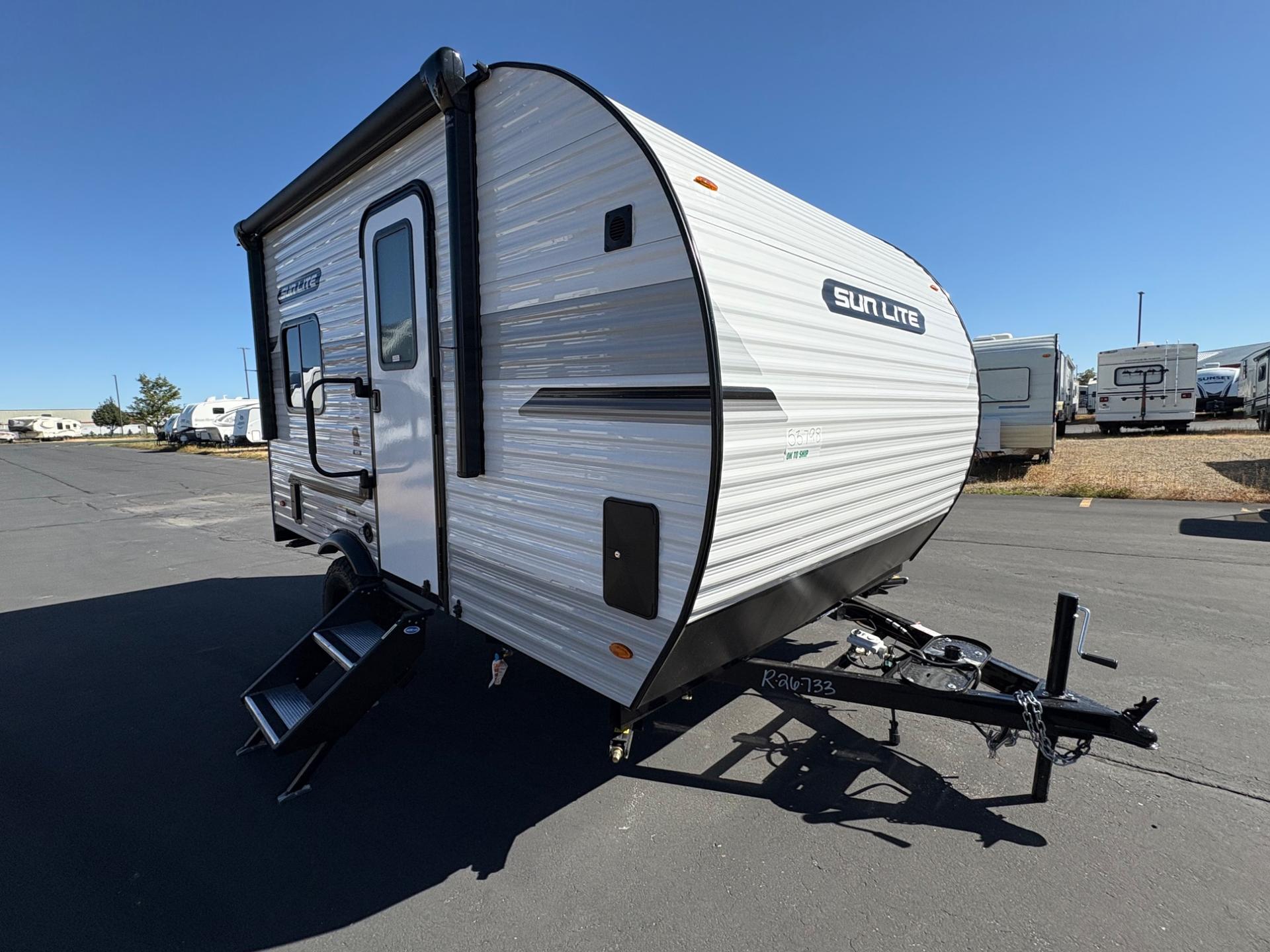 2027 Sunset Park RV 2027 Sunset Park RV Sunlite - thumbnail 6