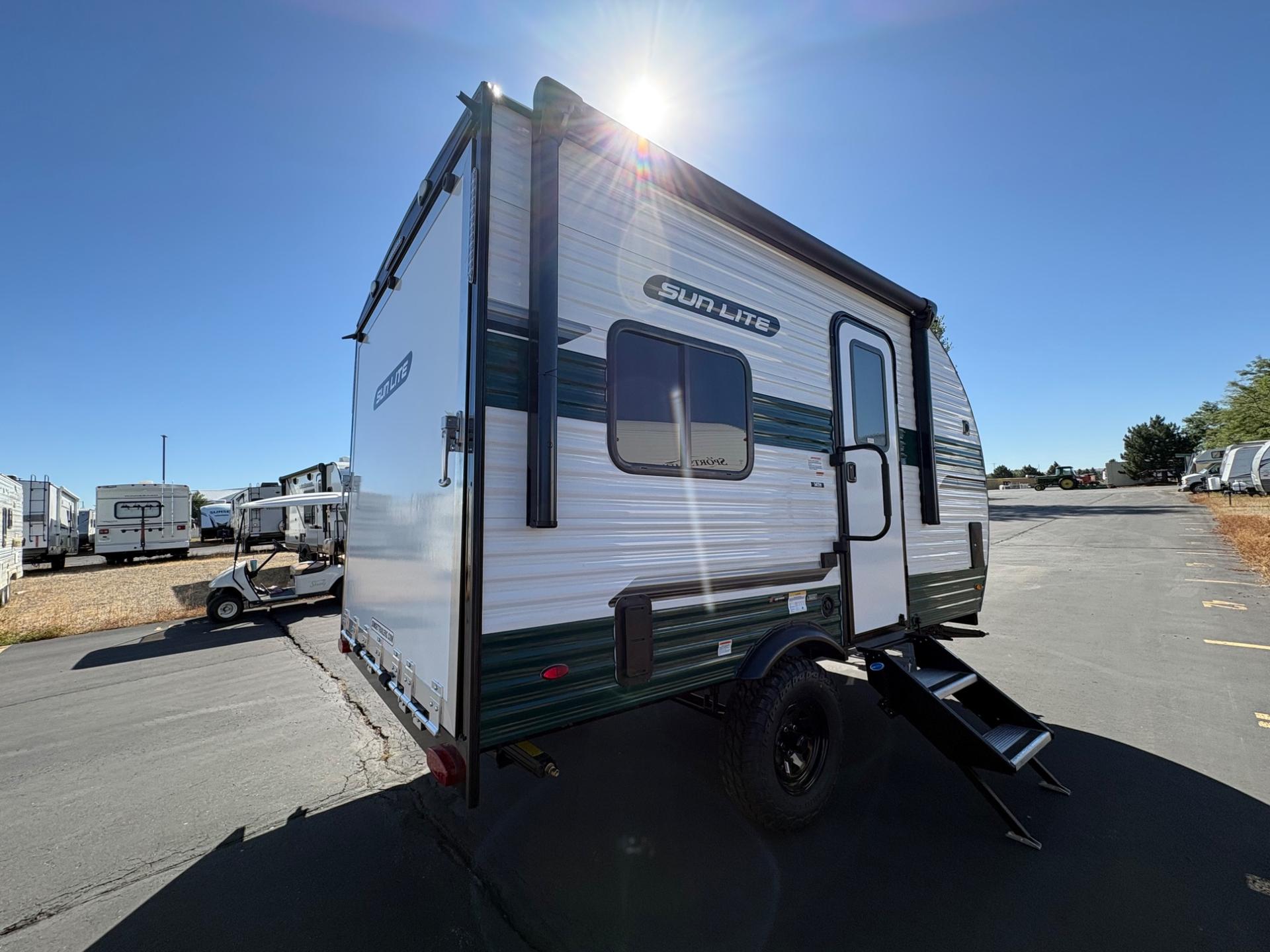 2027 Sunset Park & RV 2027 Sunset Park & RV Sunlite - thumbnail 5