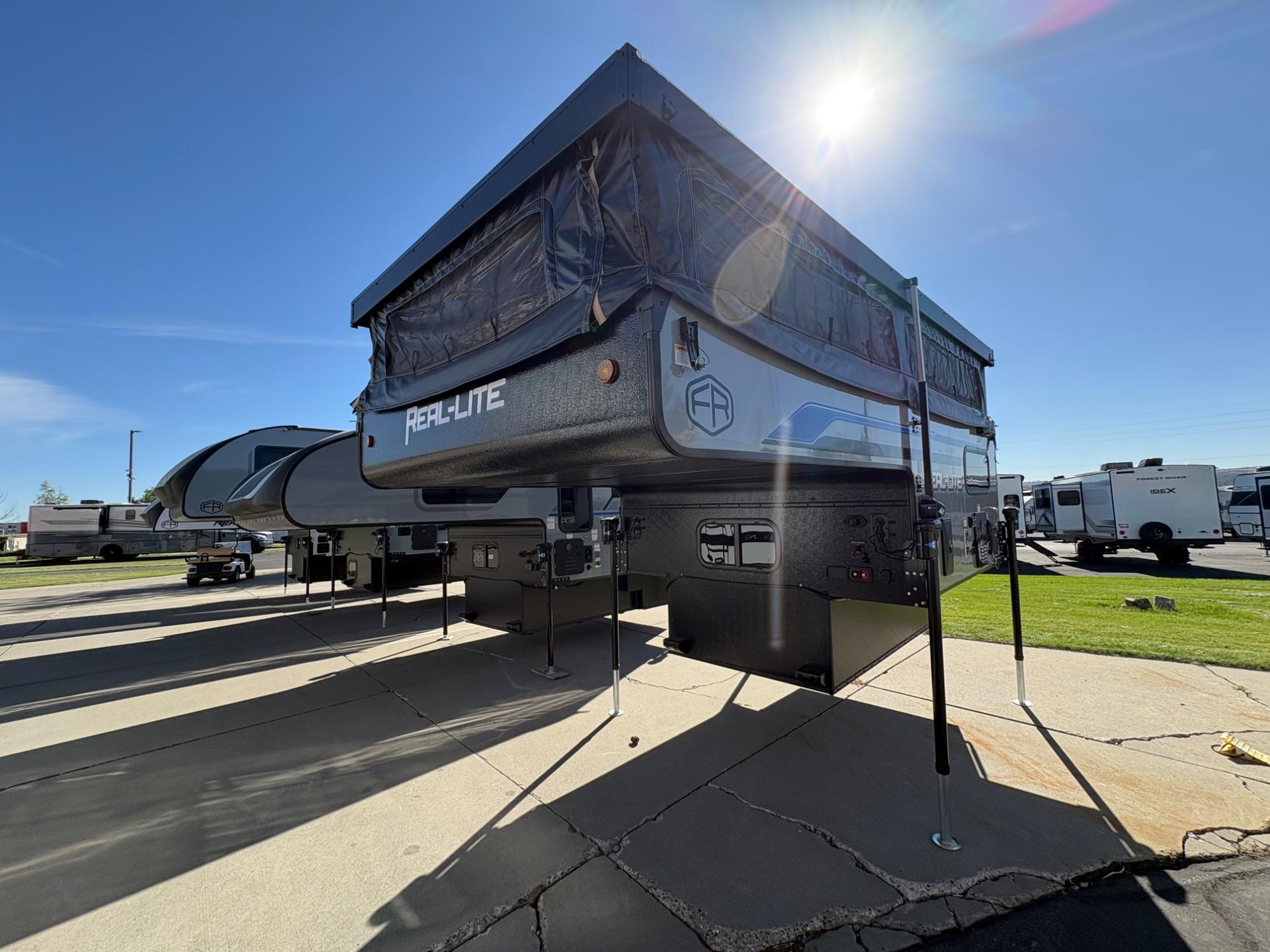 2026 Palomino Real Lite SS-1604