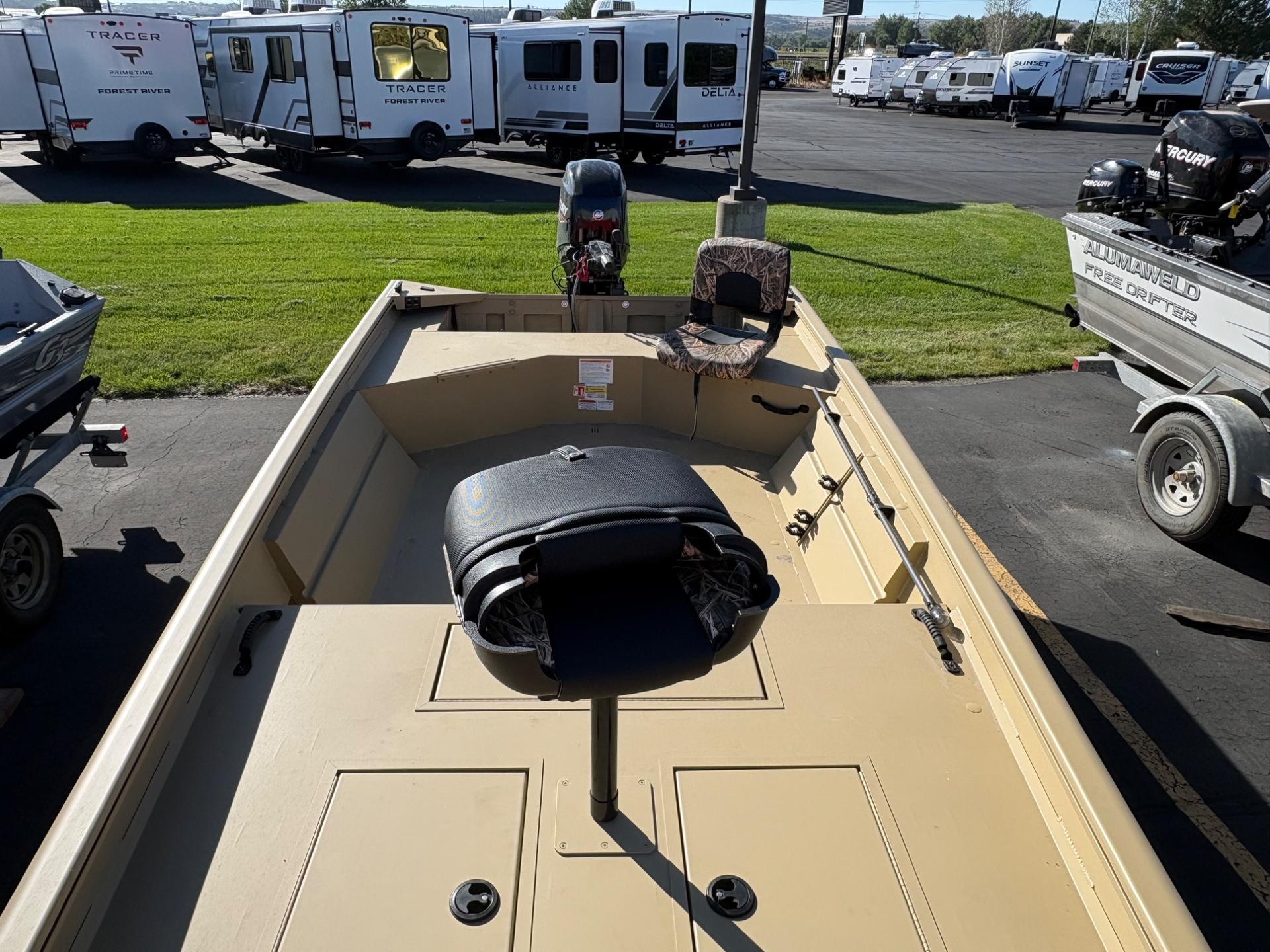 2027 Crestliner 2027 Crestliner 1660 Retriever Jon Deluxe Tiller - thumbnail 15