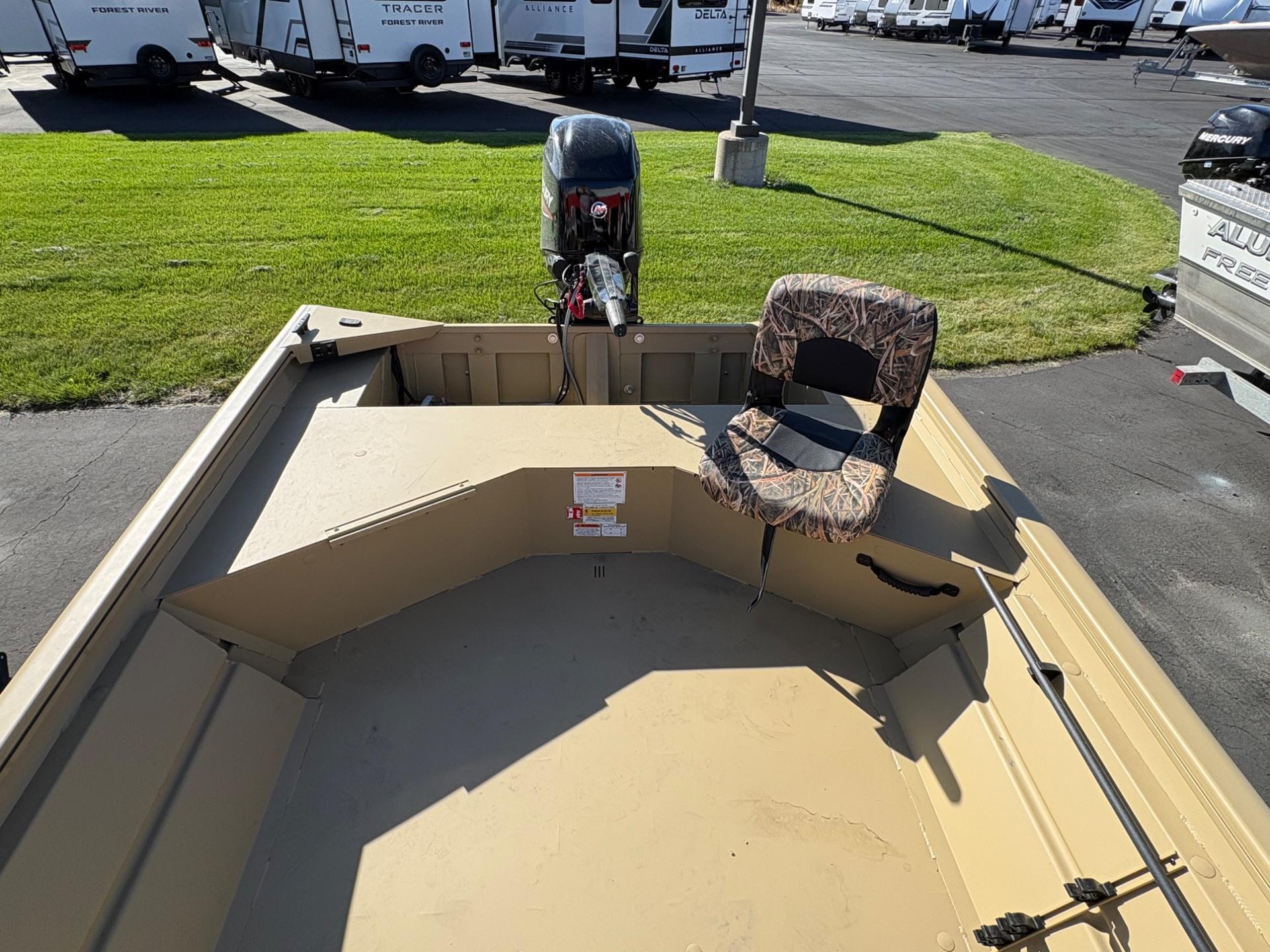 2027 Crestliner 2027 Crestliner 1660 Retriever Jon Deluxe Tiller - thumbnail 16