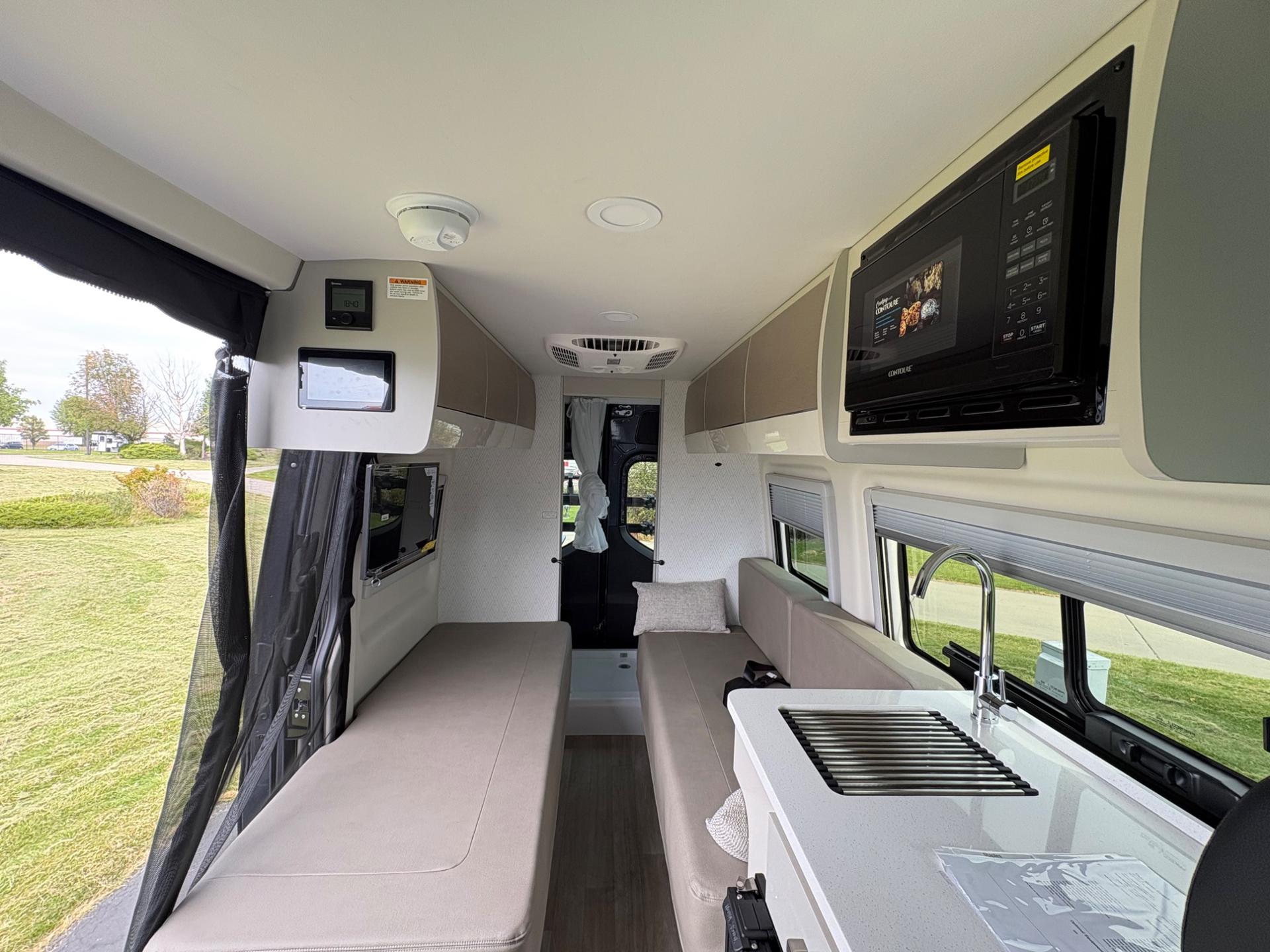 2027 Thor Motor Coach 2027 Thor Motor Coach Sanctuary - thumbnail 22