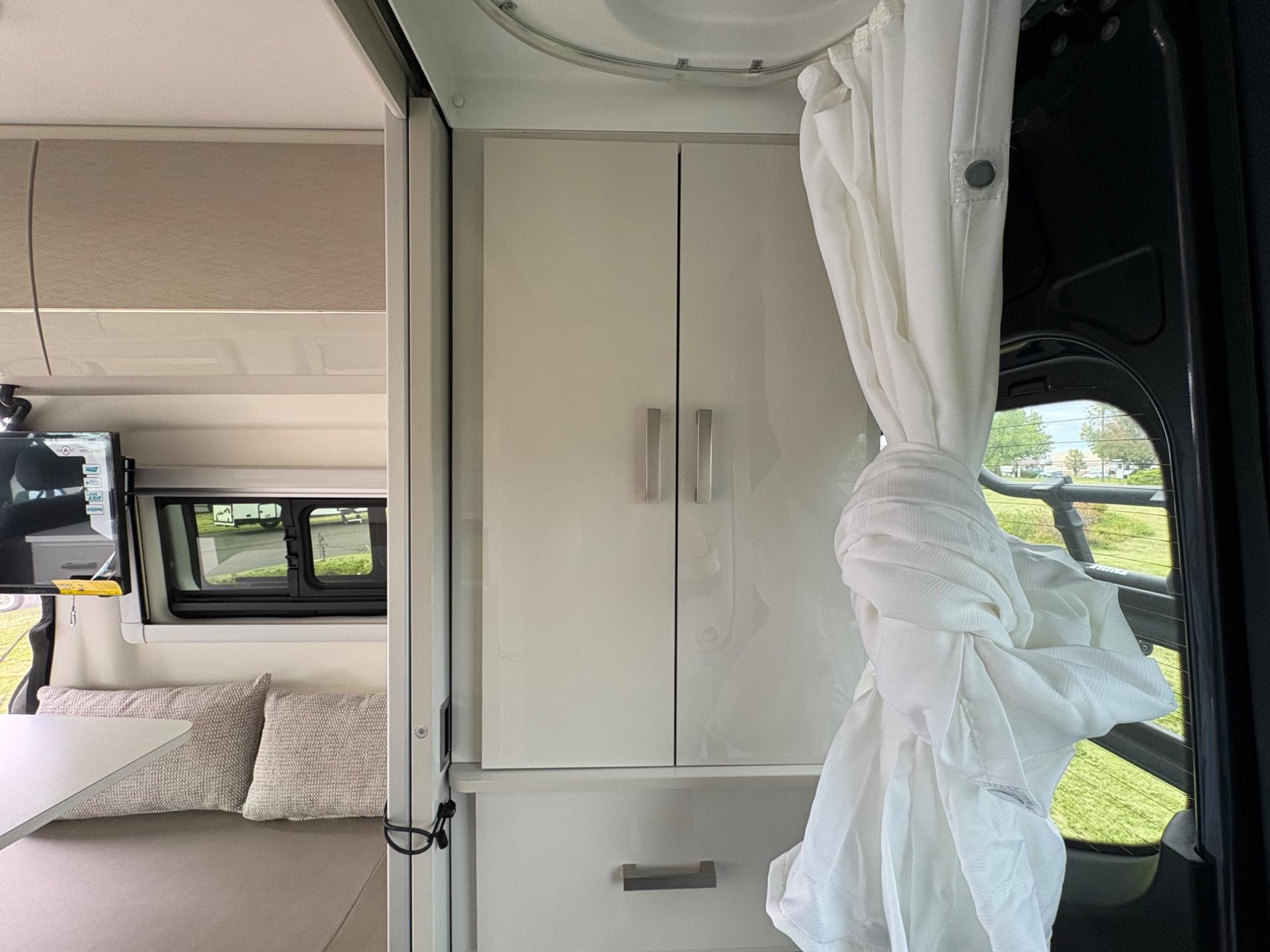 2027 Thor Motor Coach 2027 Thor Motor Coach Sanctuary - thumbnail 29