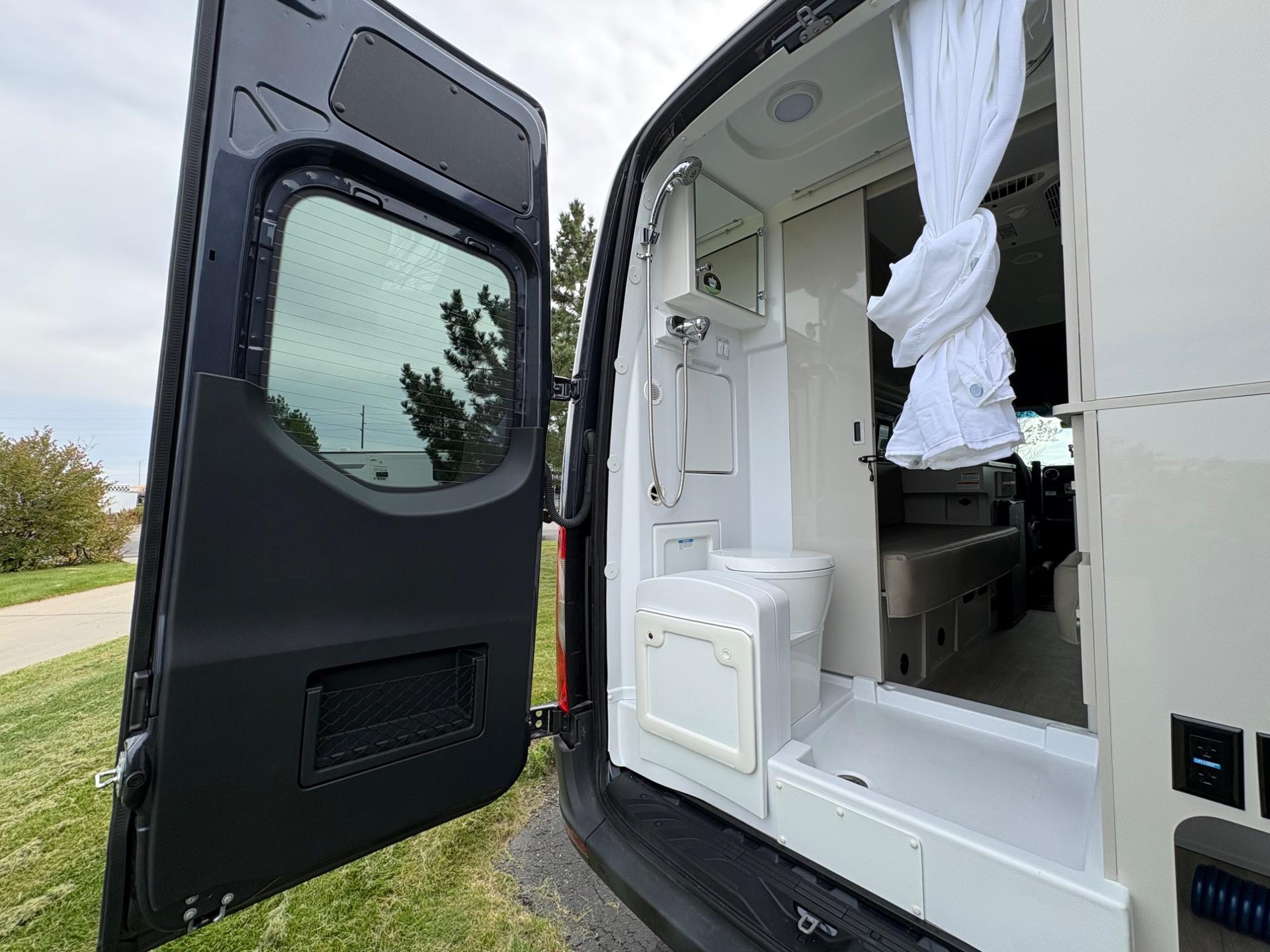 2027 Thor Motor Coach 2027 Thor Motor Coach Sanctuary - thumbnail 35