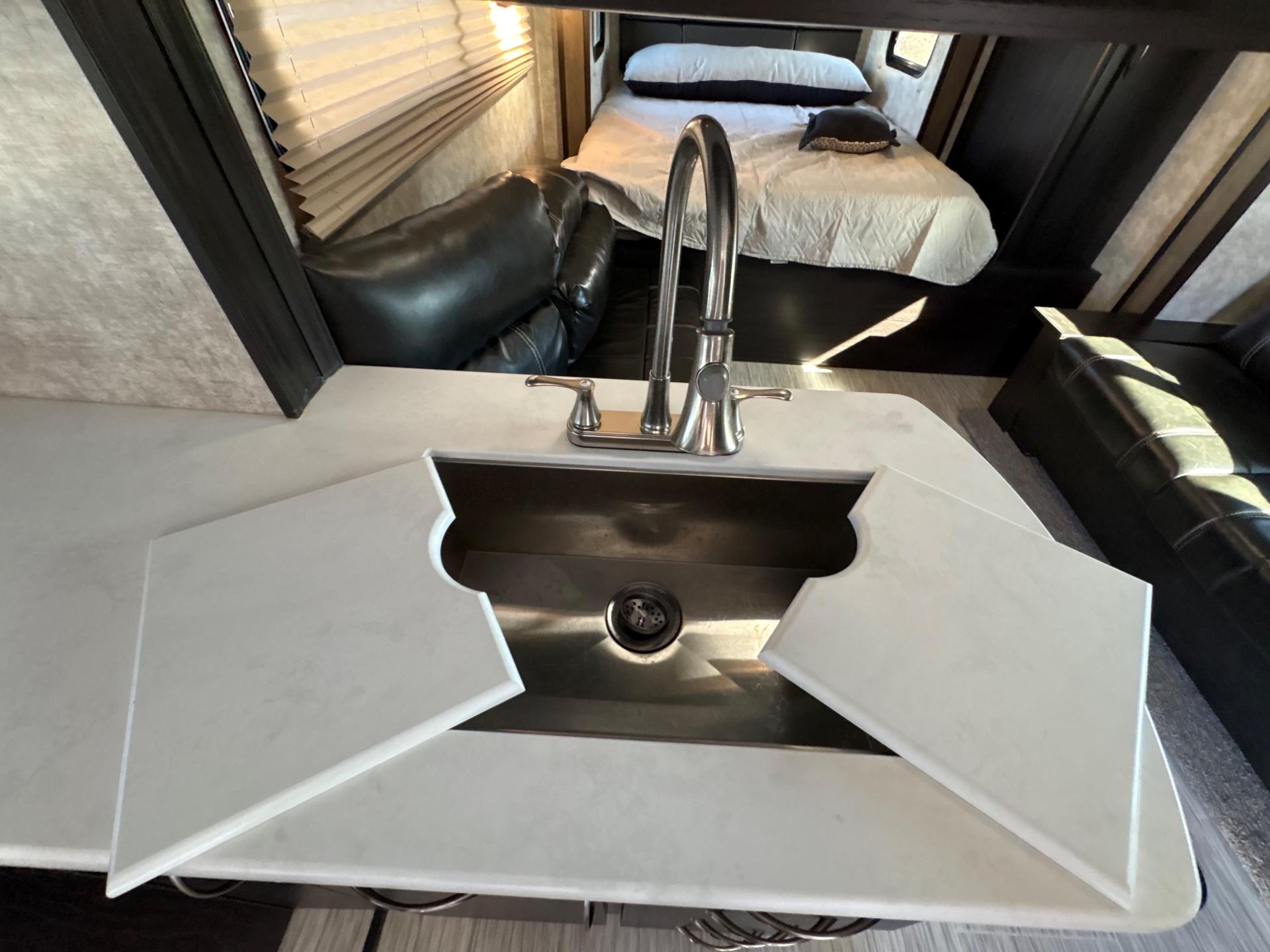 2018 Highland Ridge RV 2018 Highland Ridge RV Highlander - thumbnail 14