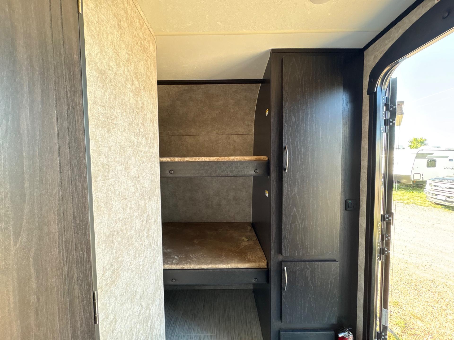 2018 Highland Ridge RV 2018 Highland Ridge RV Highlander - thumbnail 27