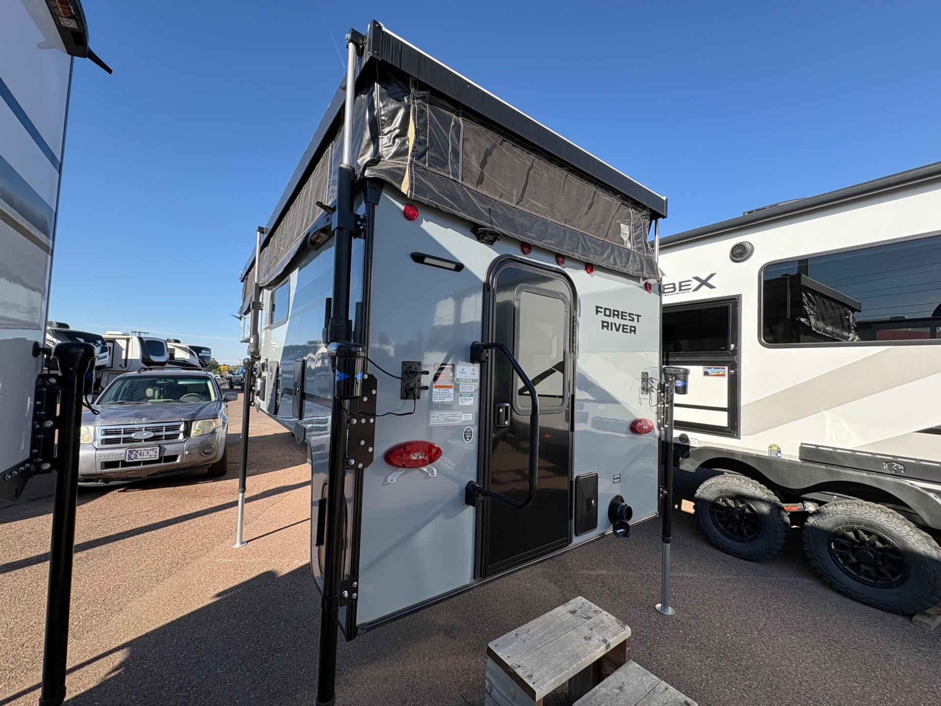 2026 Palomino 2026 Palomino Backpack Truck - thumbnail 3