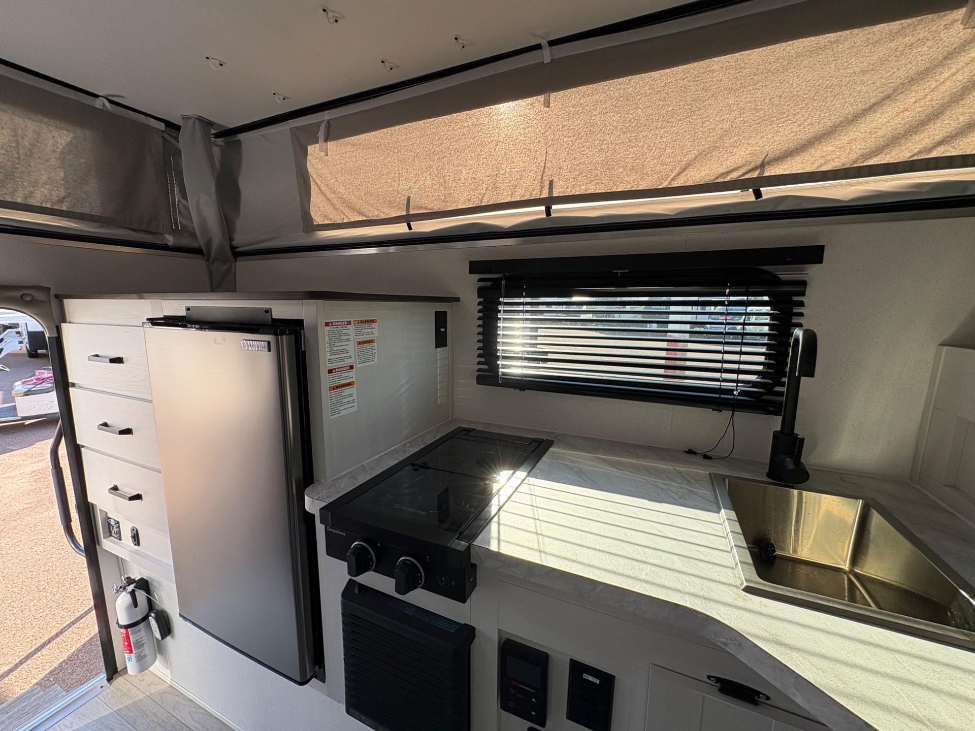 2026 Palomino 2026 Palomino Backpack Truck - thumbnail 16