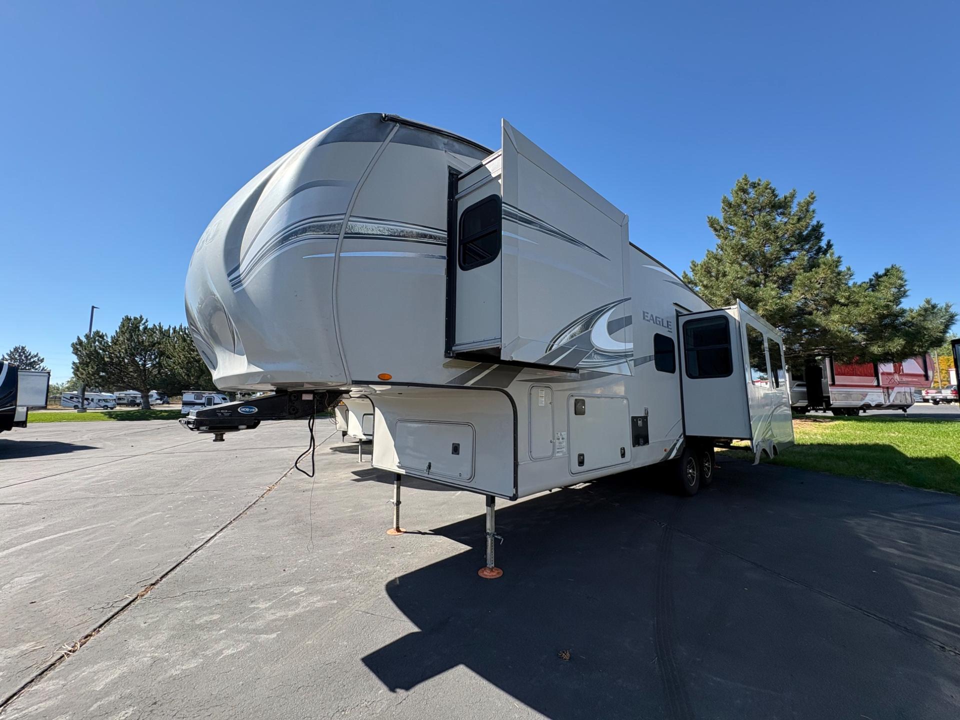 2017 Jayco 2017 Jayco Eagle - thumbnail 2