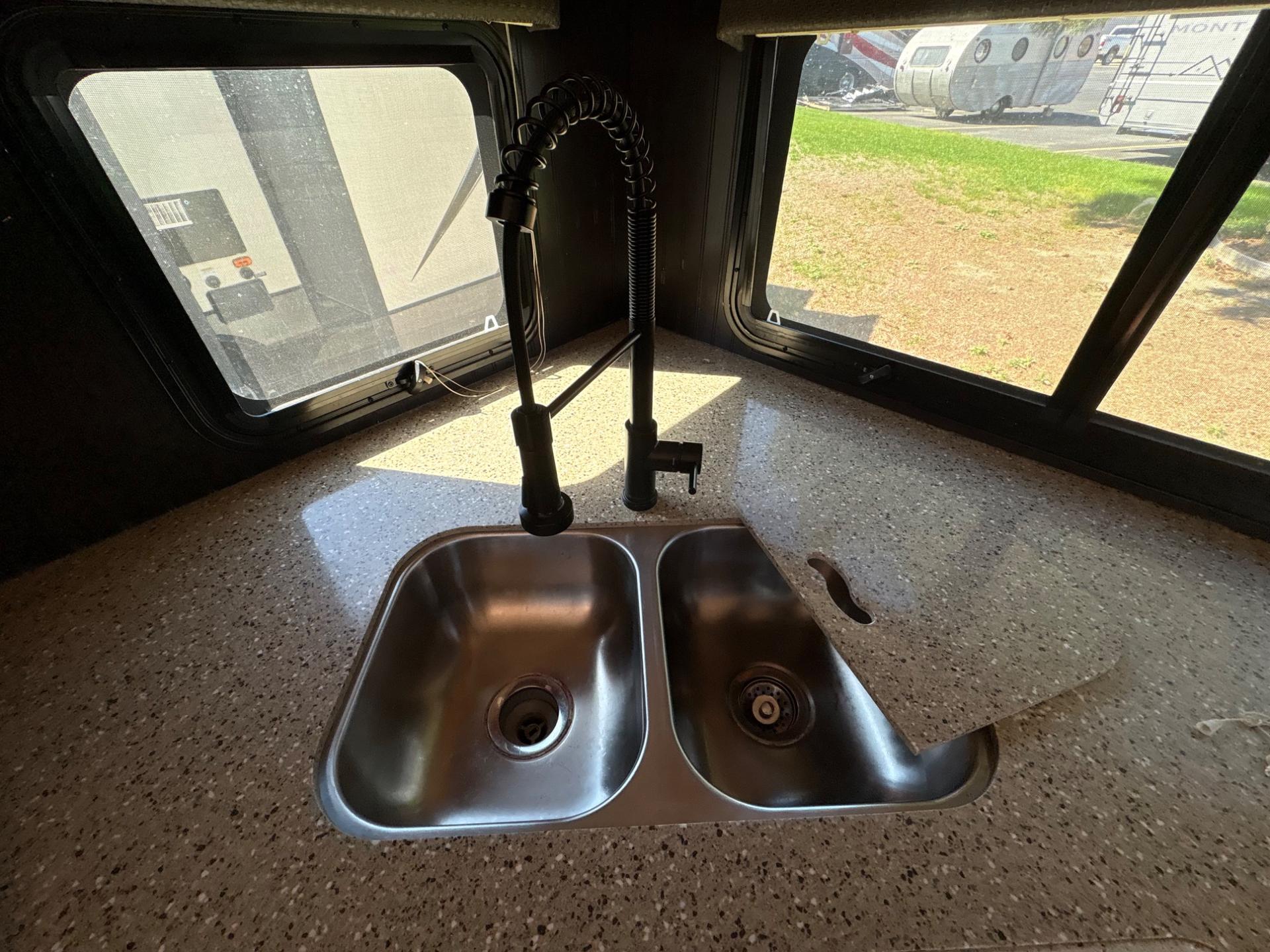2017 Jayco 2017 Jayco Eagle - thumbnail 32