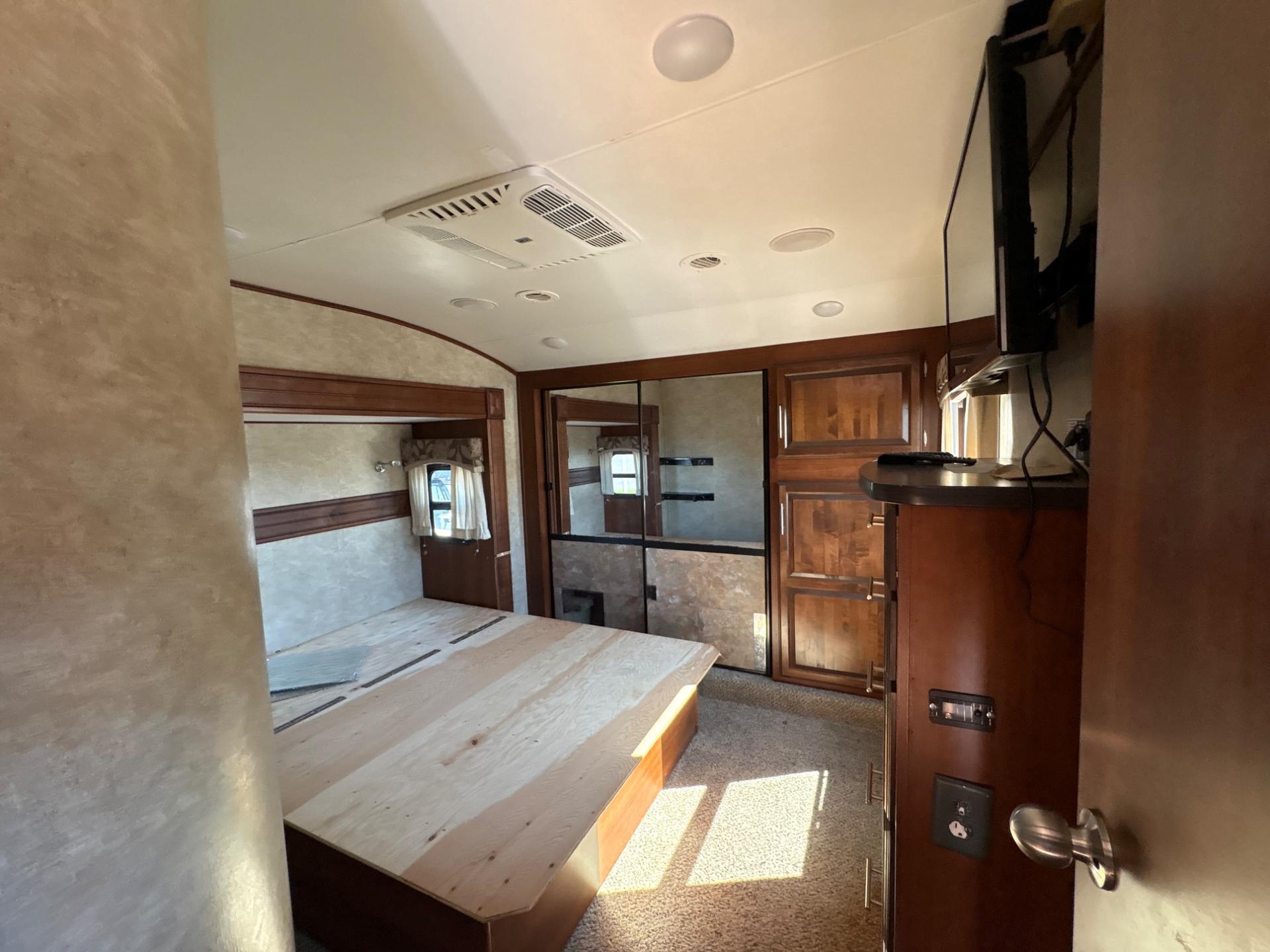 2017 Jayco 2017 Jayco Eagle - thumbnail 40