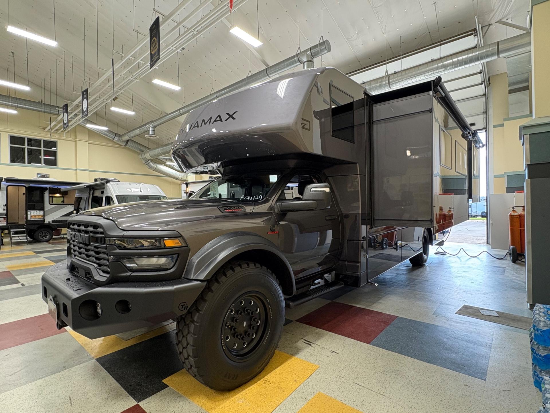 2027 Dynamax Isata 5 30FW