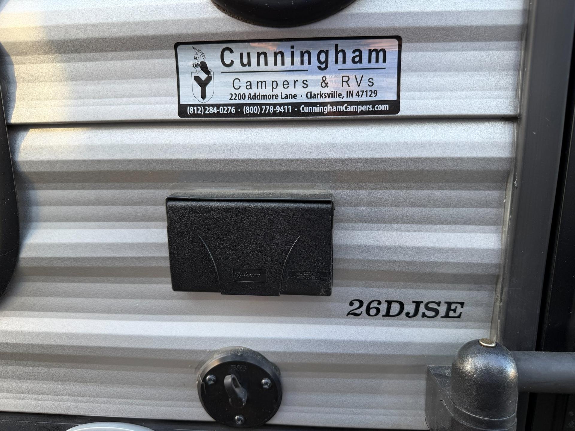 2022 Forest River 2022 Forest River Cherokee Grey Wolf - thumbnail 4