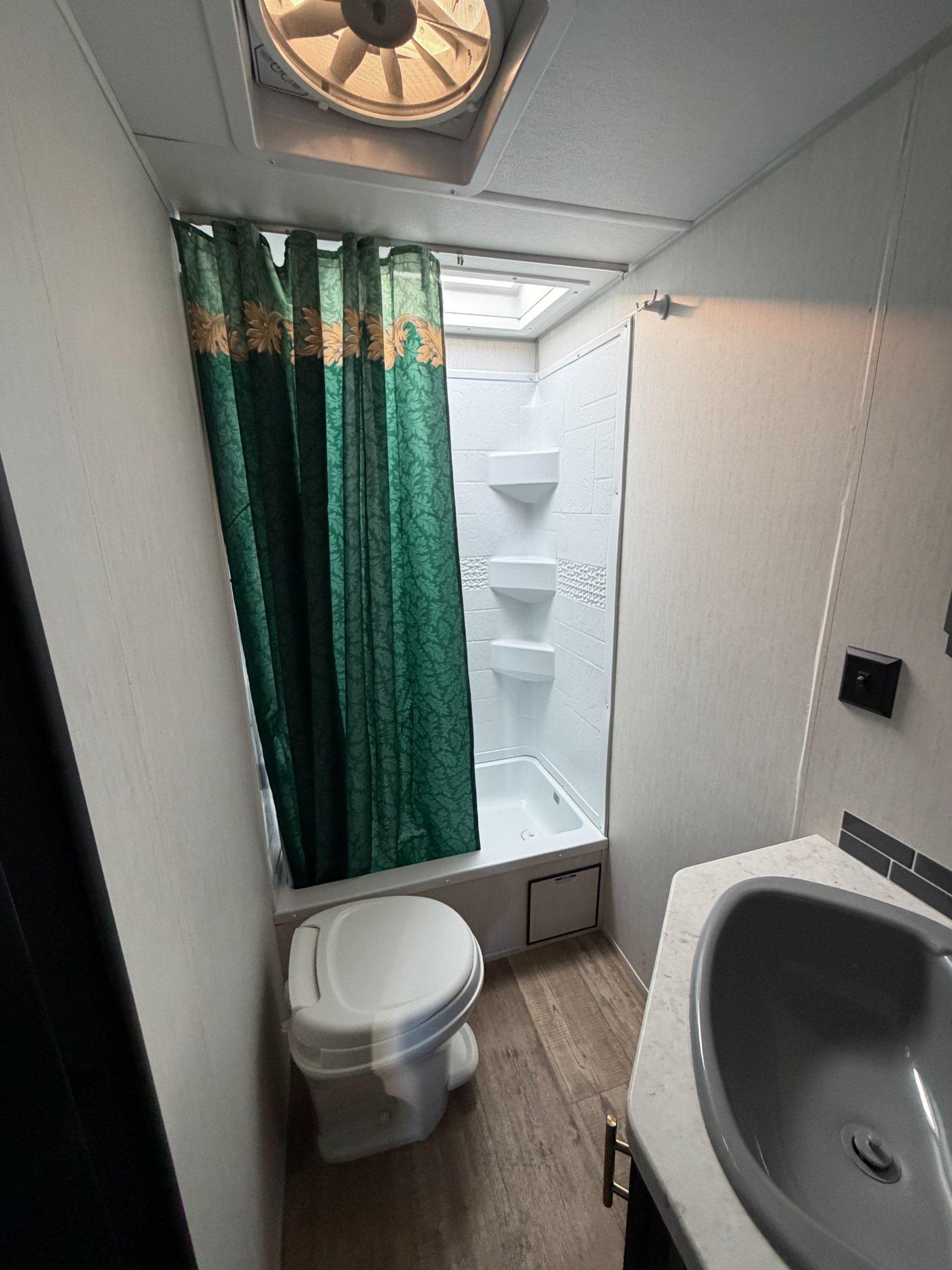 2022 Forest River 2022 Forest River Cherokee Grey Wolf - thumbnail 15