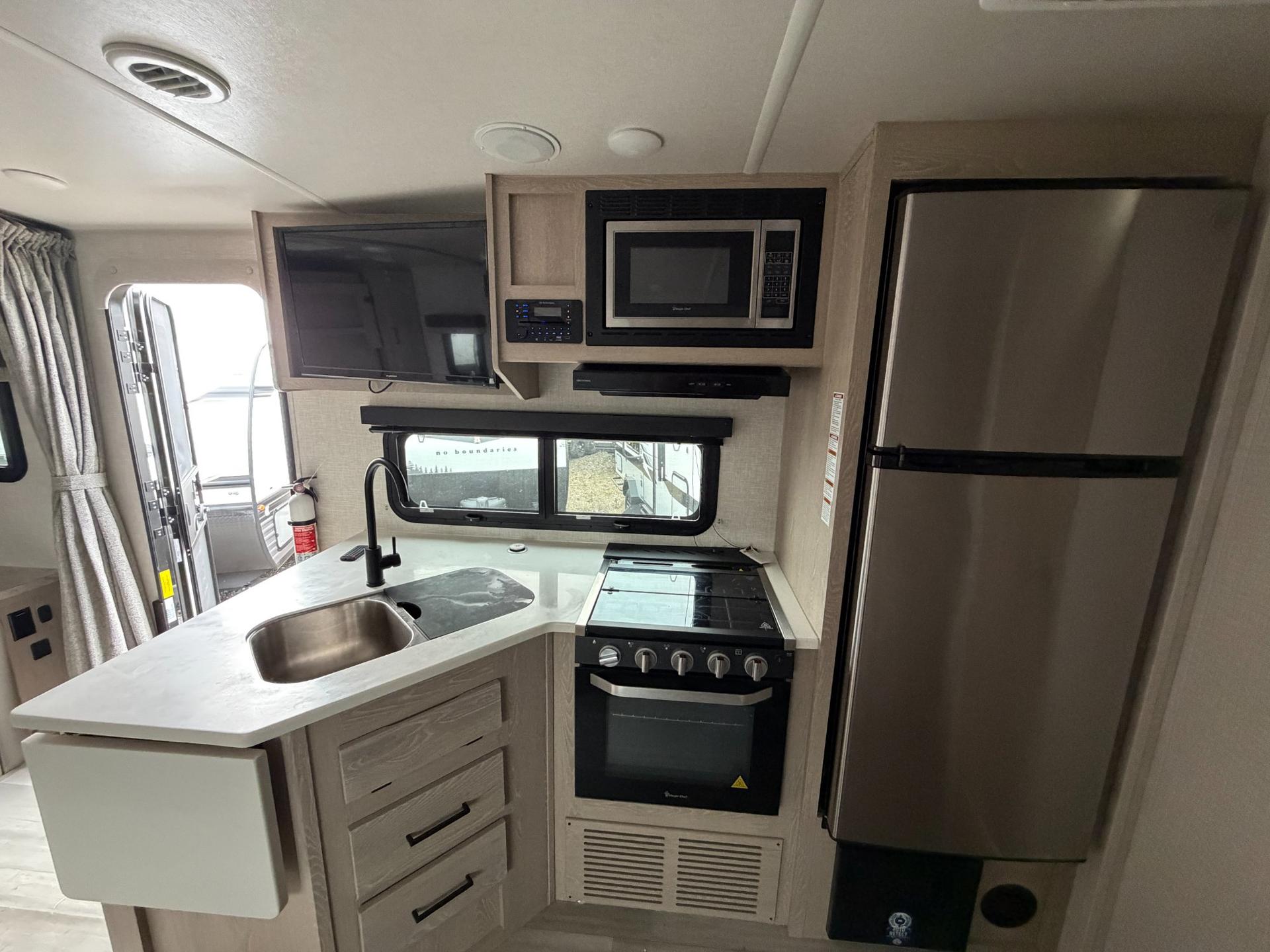 2022 Forest River 2022 Forest River Micro Lite - thumbnail 15