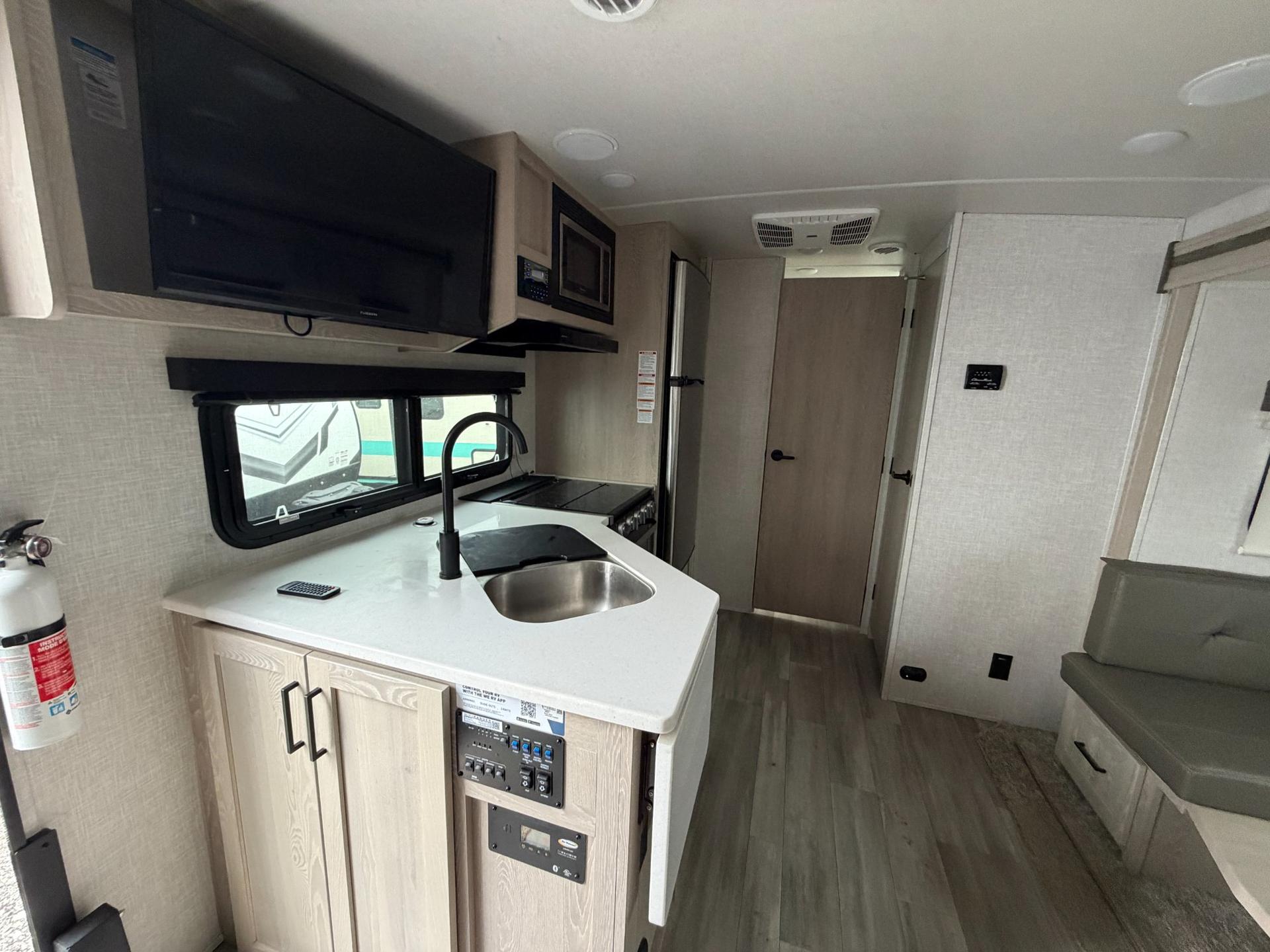 2022 Forest River 2022 Forest River Micro Lite - thumbnail 18