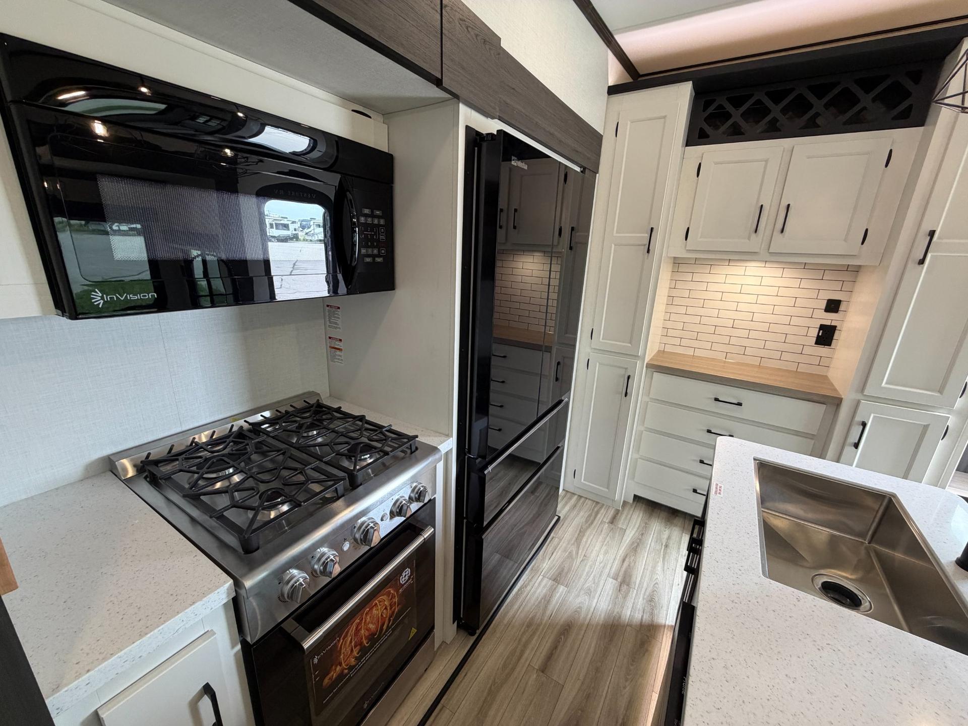 2026 Venture RV 2026 Venture RV SportTrek Touring Edition - thumbnail 15