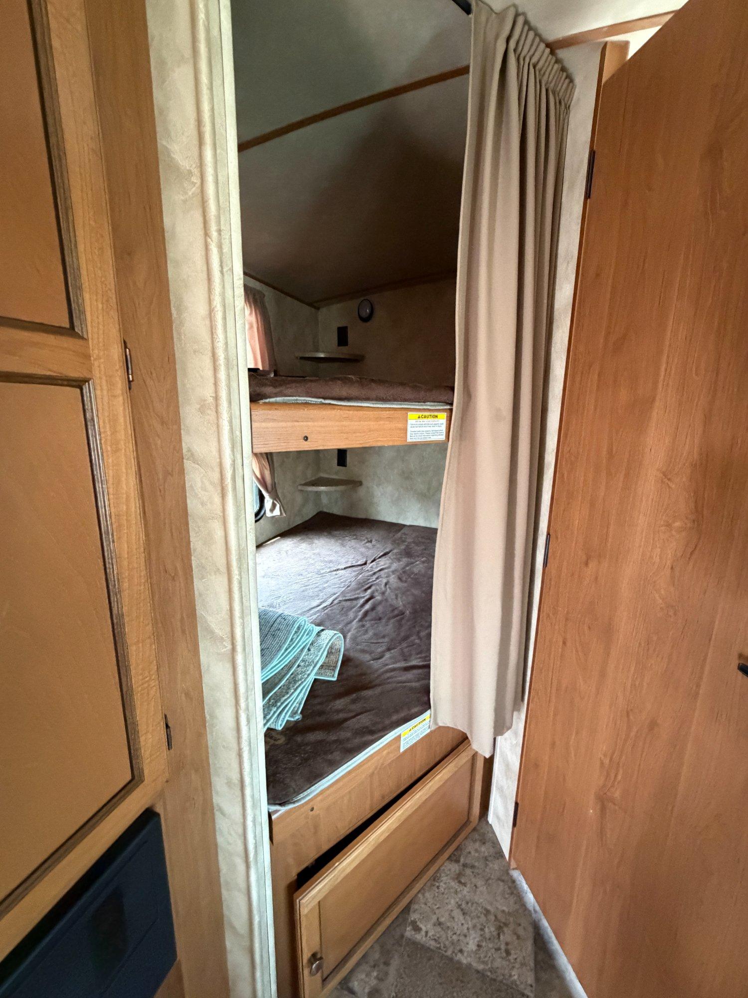 2016 Crossroads 2016 Crossroads Sunset Trail - thumbnail 12