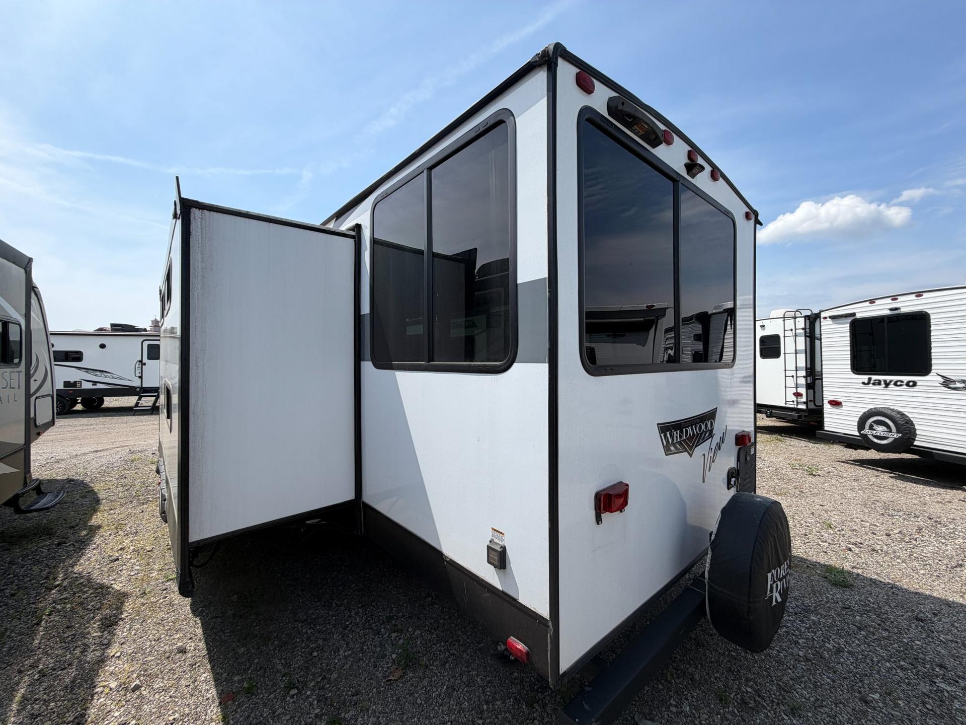 2024 Forest River 2024 Forest River Wildwood - thumbnail 6