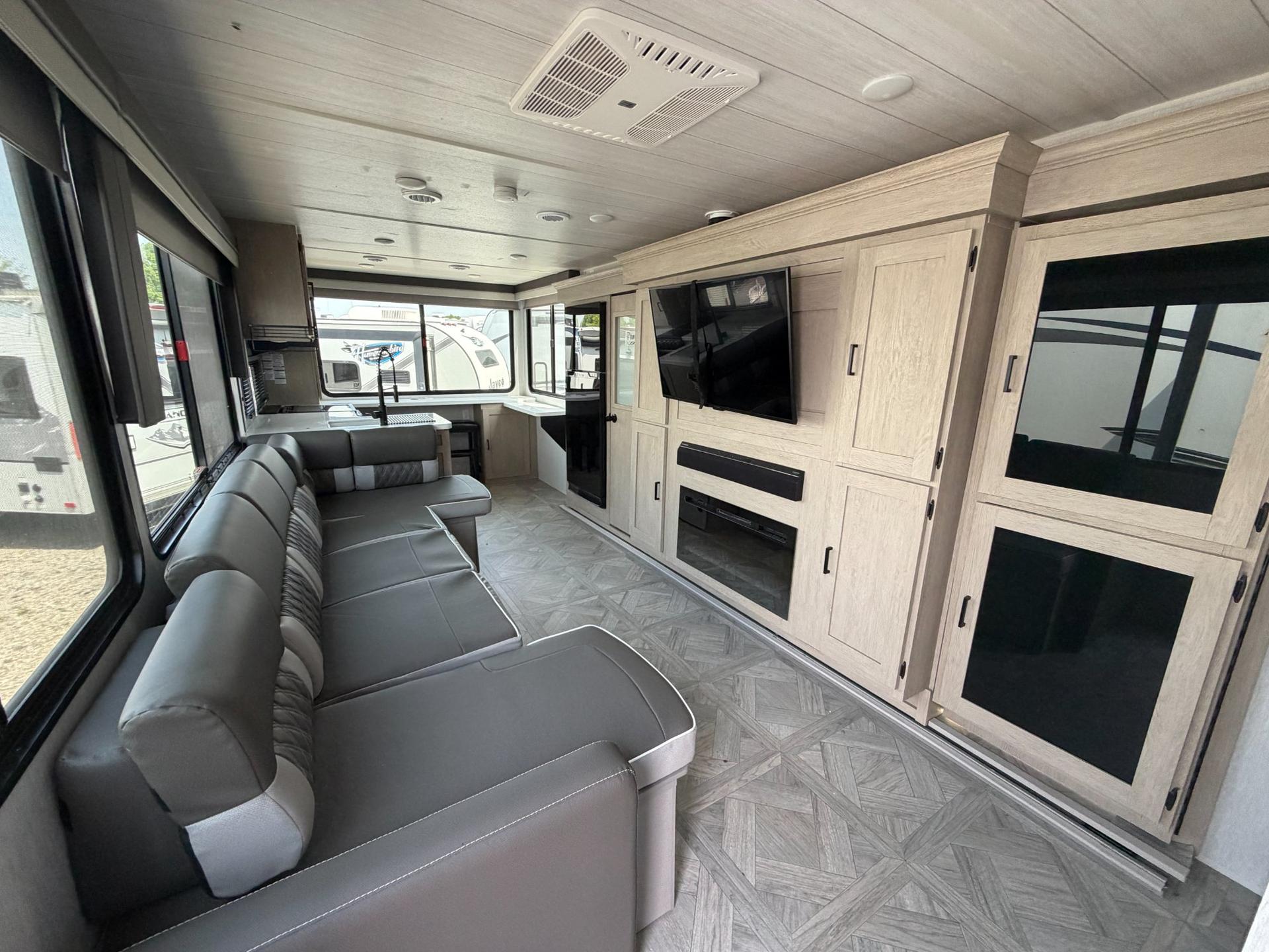 2024 Forest River 2024 Forest River Wildwood - thumbnail 8