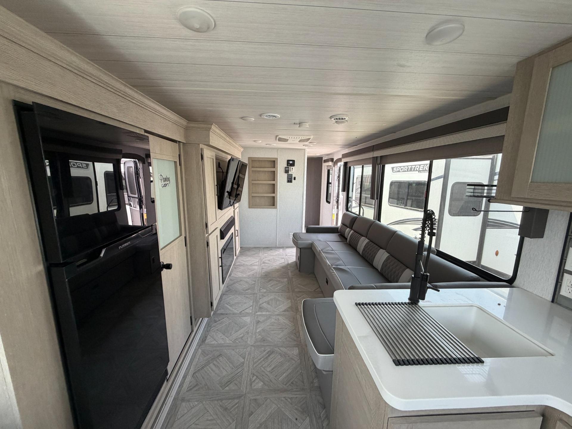 2024 Forest River 2024 Forest River Wildwood - thumbnail 9